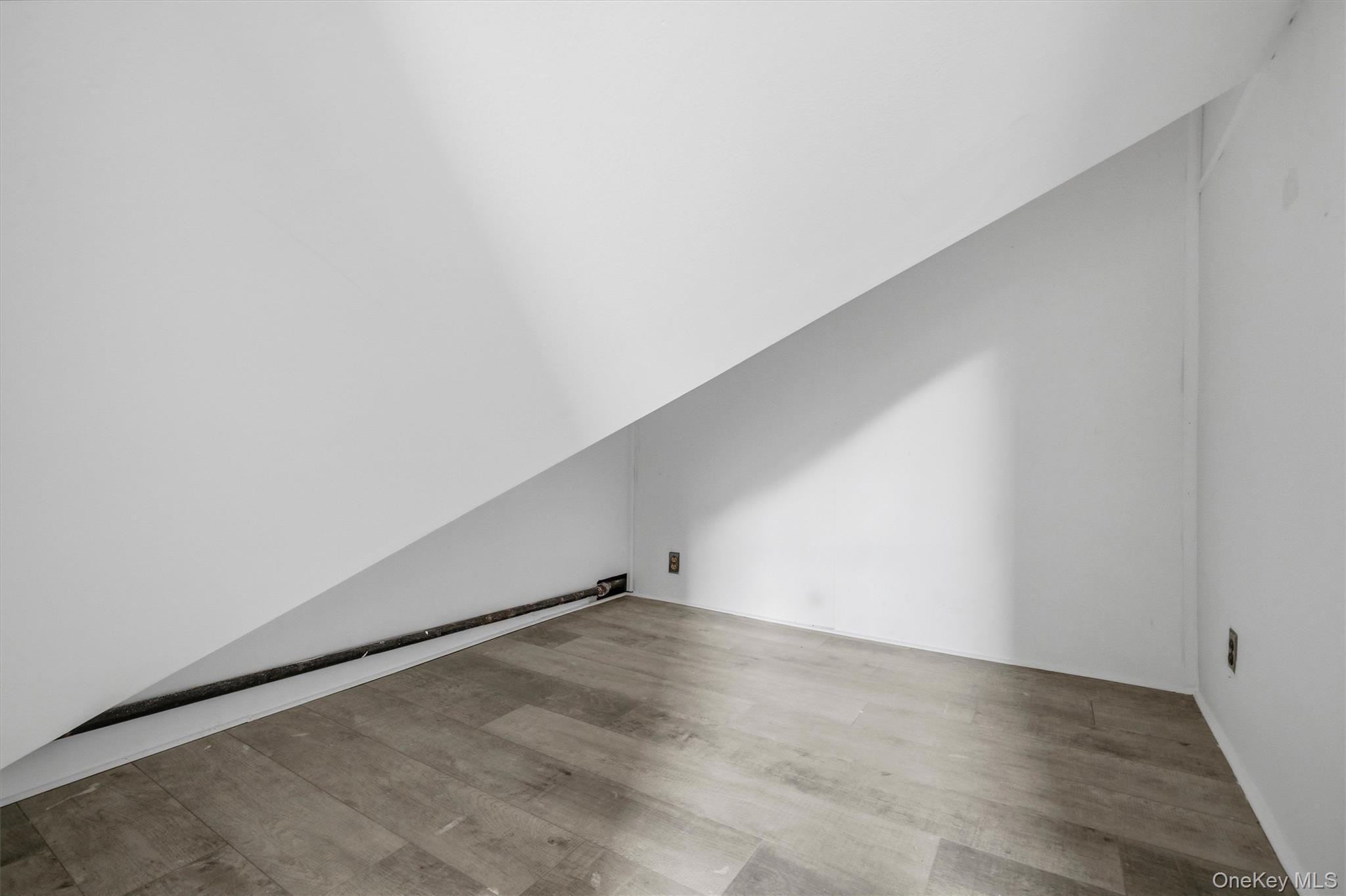 Single Family Morgan Avenue  Bronx, NY 10469, MLS-1037243-22