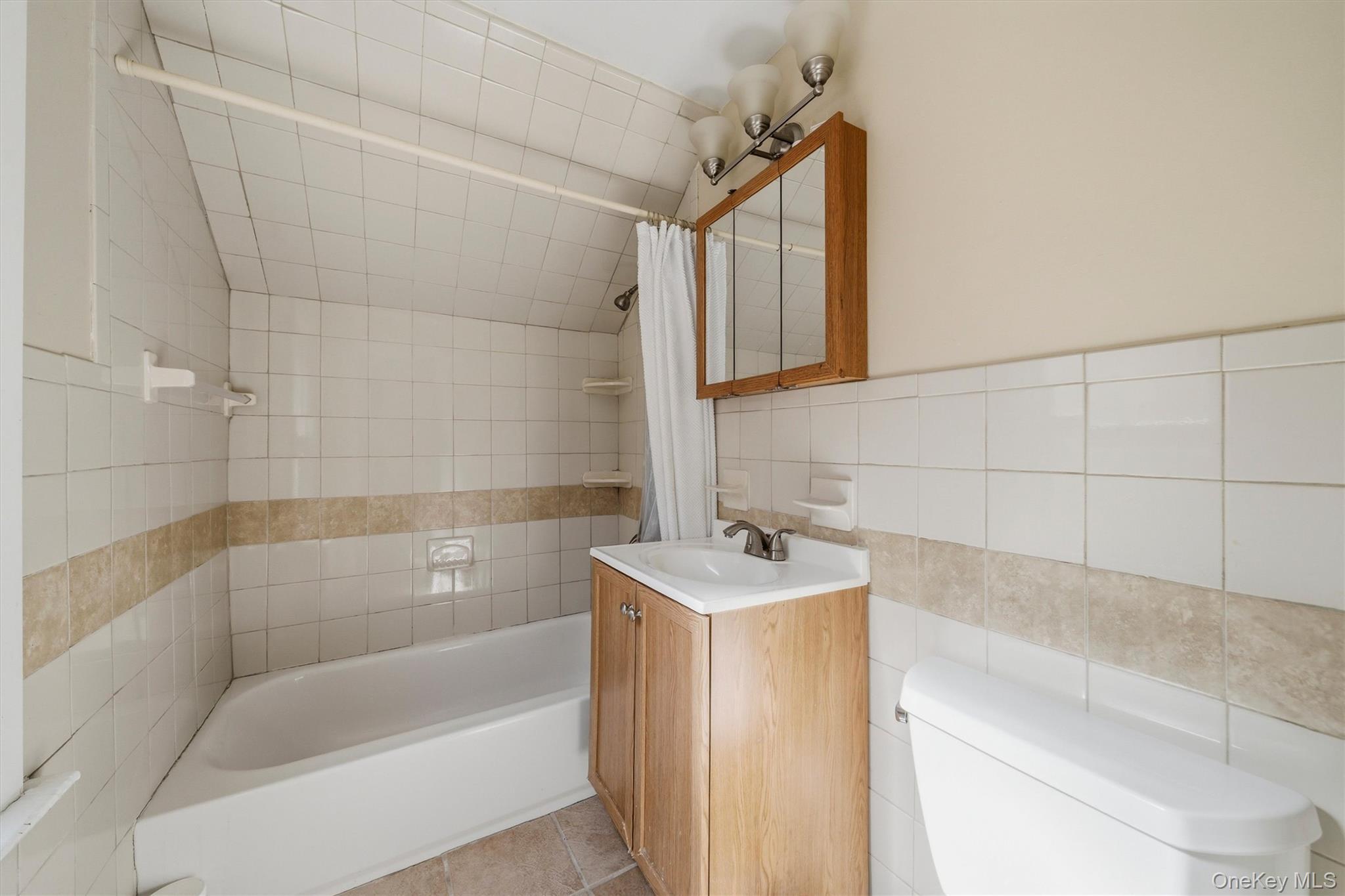 Single Family Morgan Avenue  Bronx, NY 10469, MLS-1037243-29