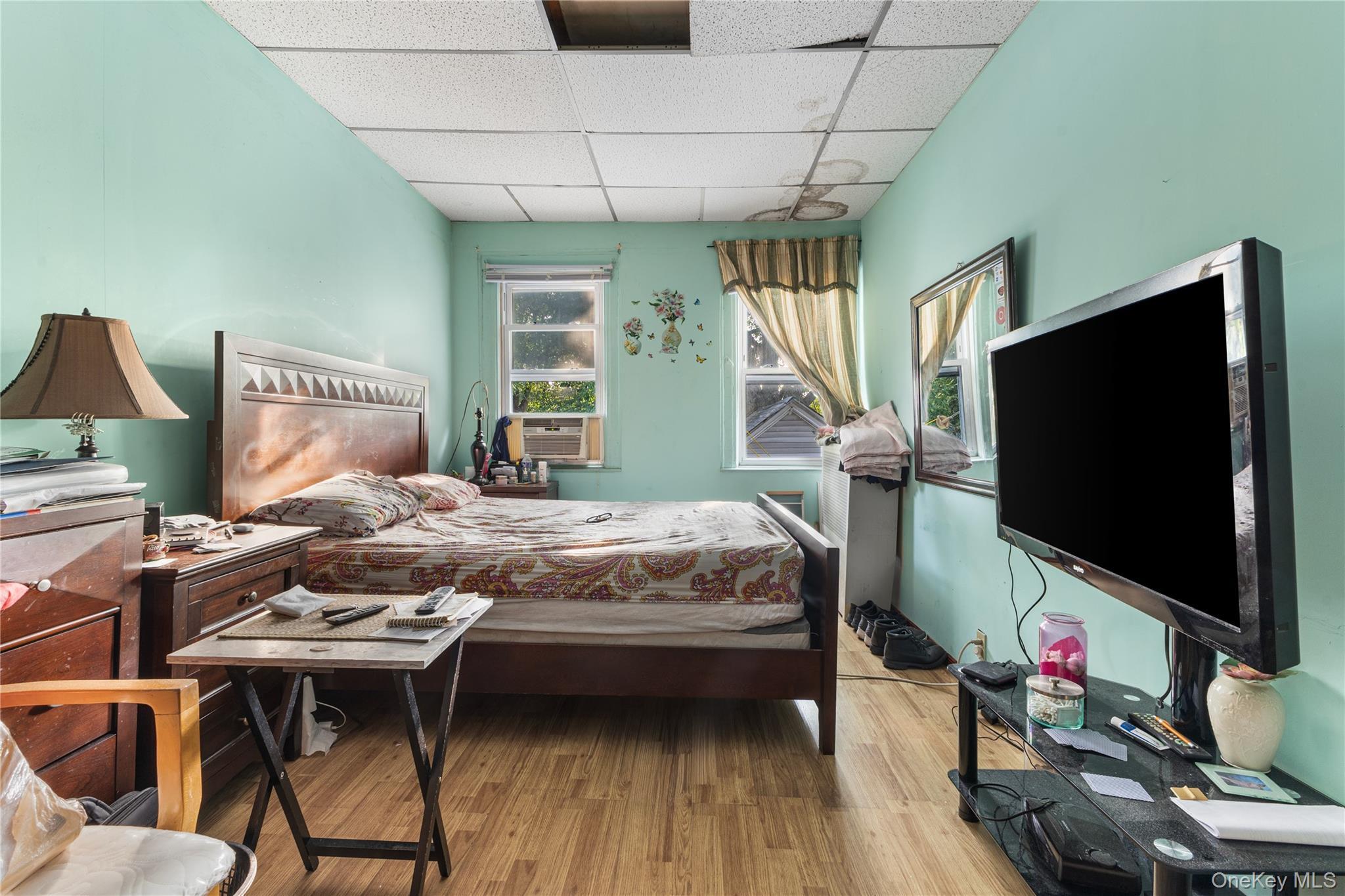 Single Family 180th Street  Queens, NY 11432, MLS-1037250-20