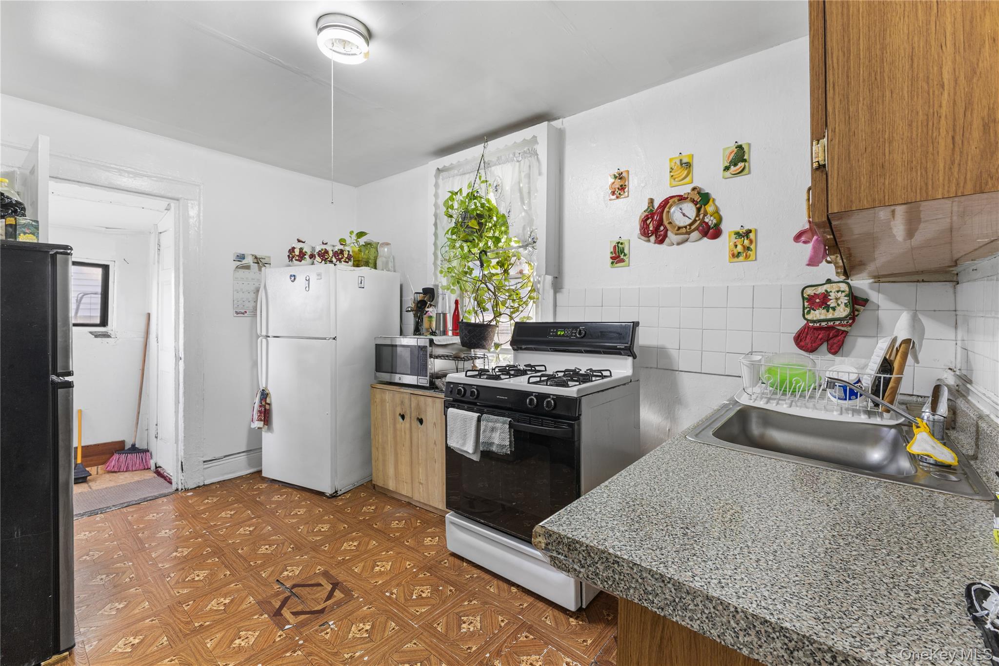 Single Family 180th Street  Queens, NY 11432, MLS-1037250-23