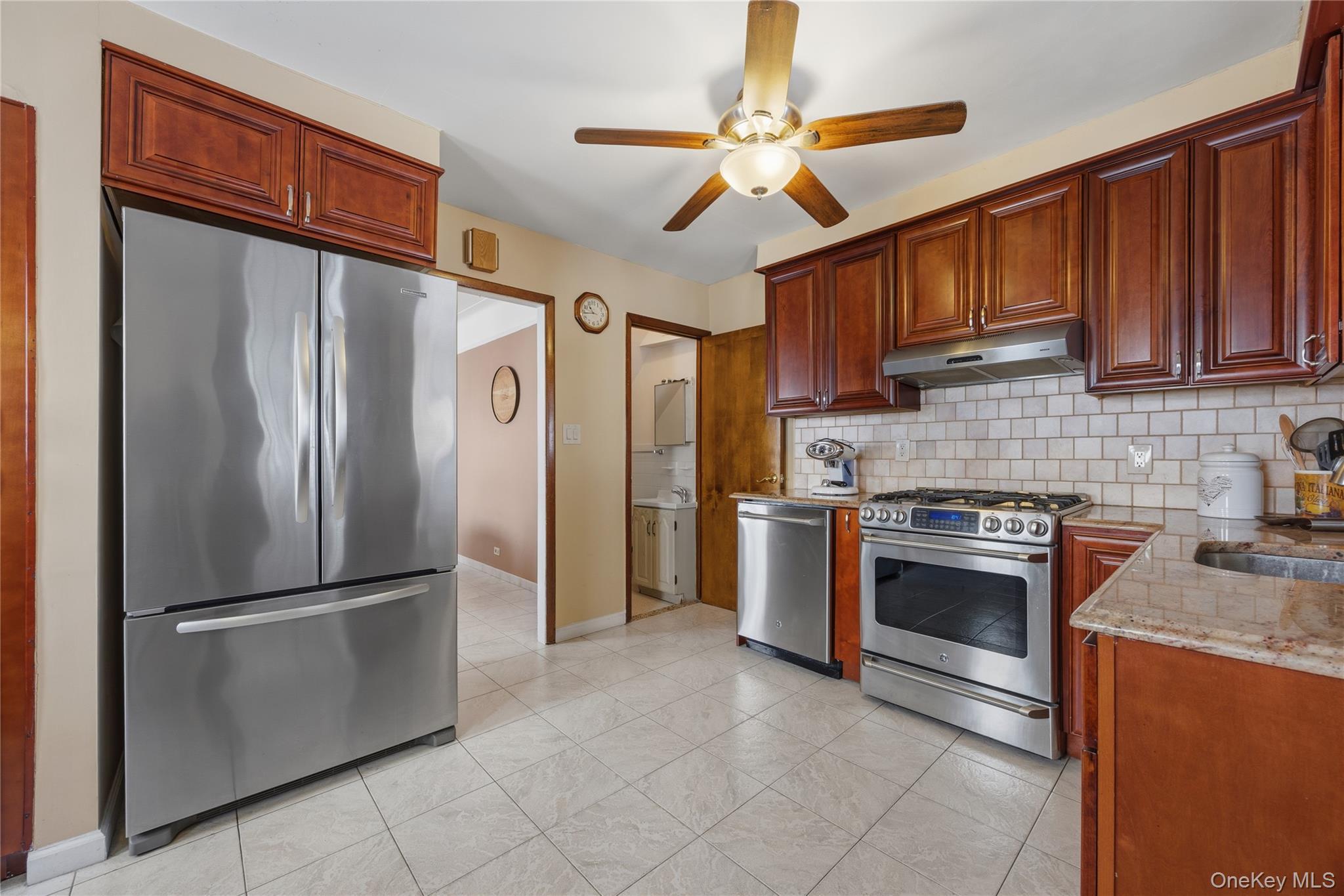 Single Family Lurting Avenue Bronx, NY 10461, MLS-1037251-15