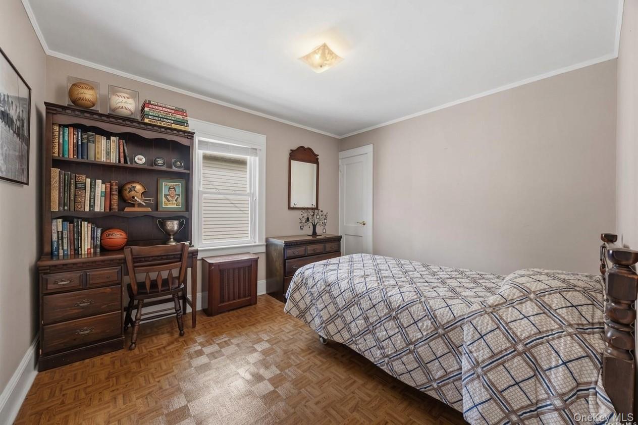 Single Family Lurting Avenue Bronx, NY 10461, MLS-1037251-20