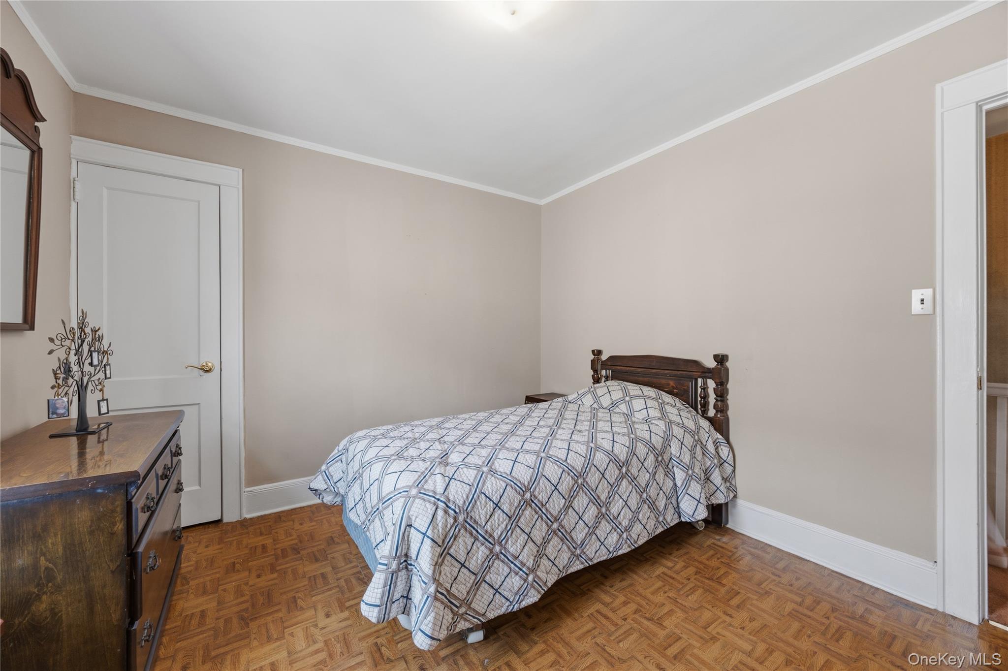 Single Family Lurting Avenue Bronx, NY 10461, MLS-1037251-21