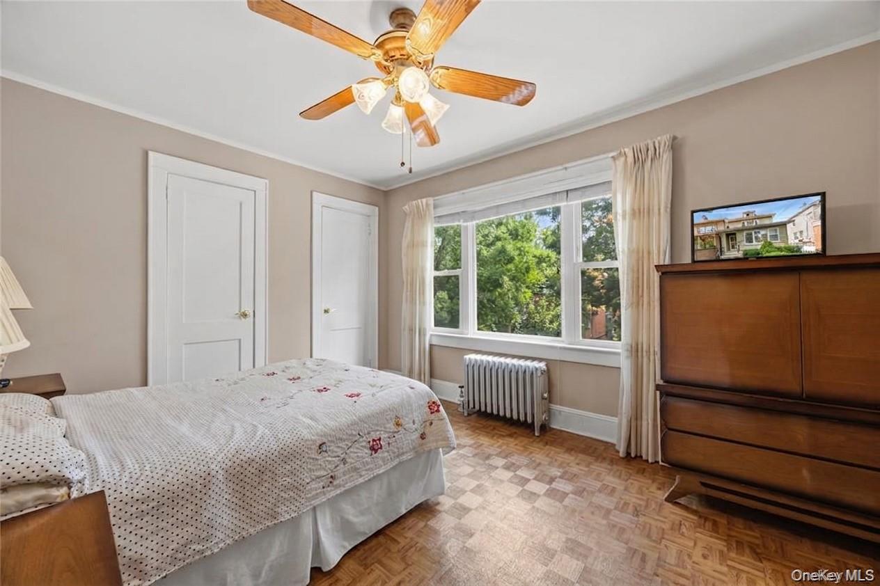 Single Family Lurting Avenue Bronx, NY 10461, MLS-1037251-25