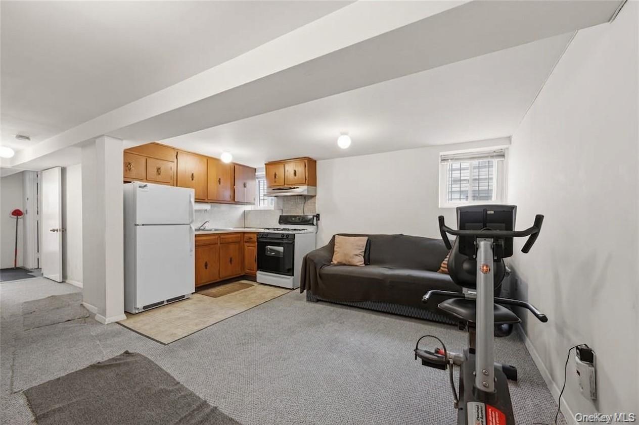 Single Family Lurting Avenue Bronx, NY 10461, MLS-1037251-28