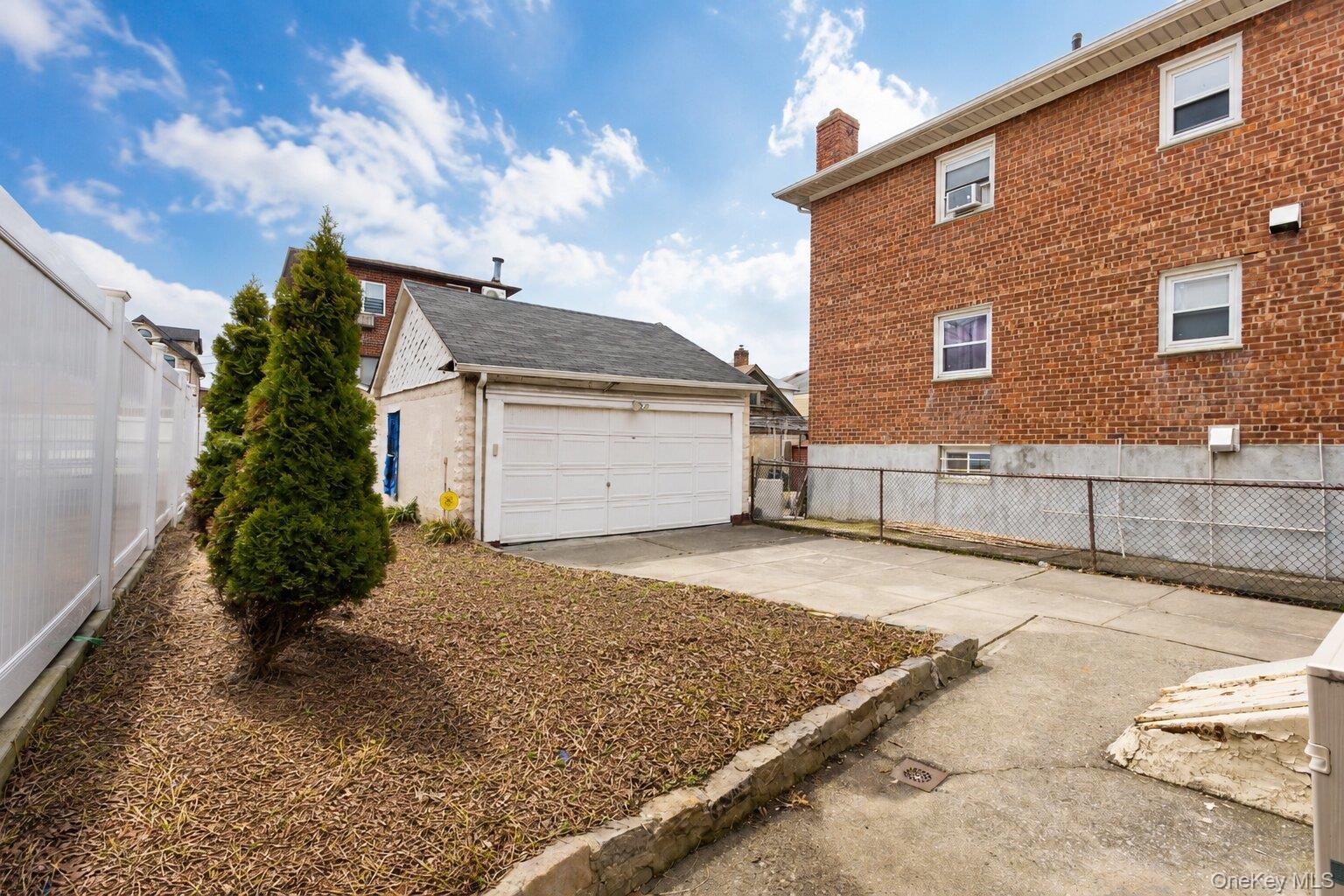 Single Family 165th Street Queens, NY 11365, MLS-1037270-3