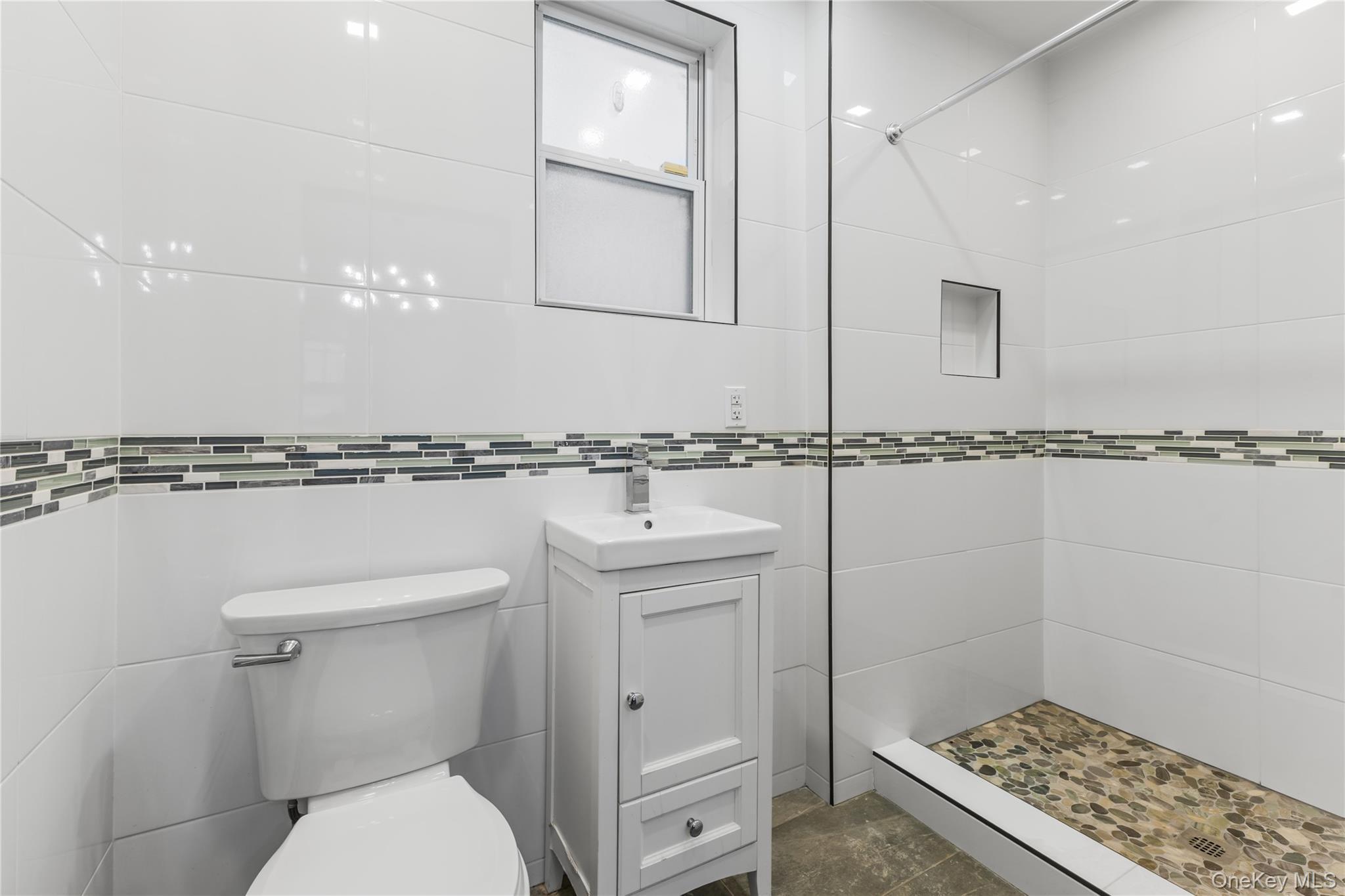 Single Family 165th Street Queens, NY 11365, MLS-1037270-9
