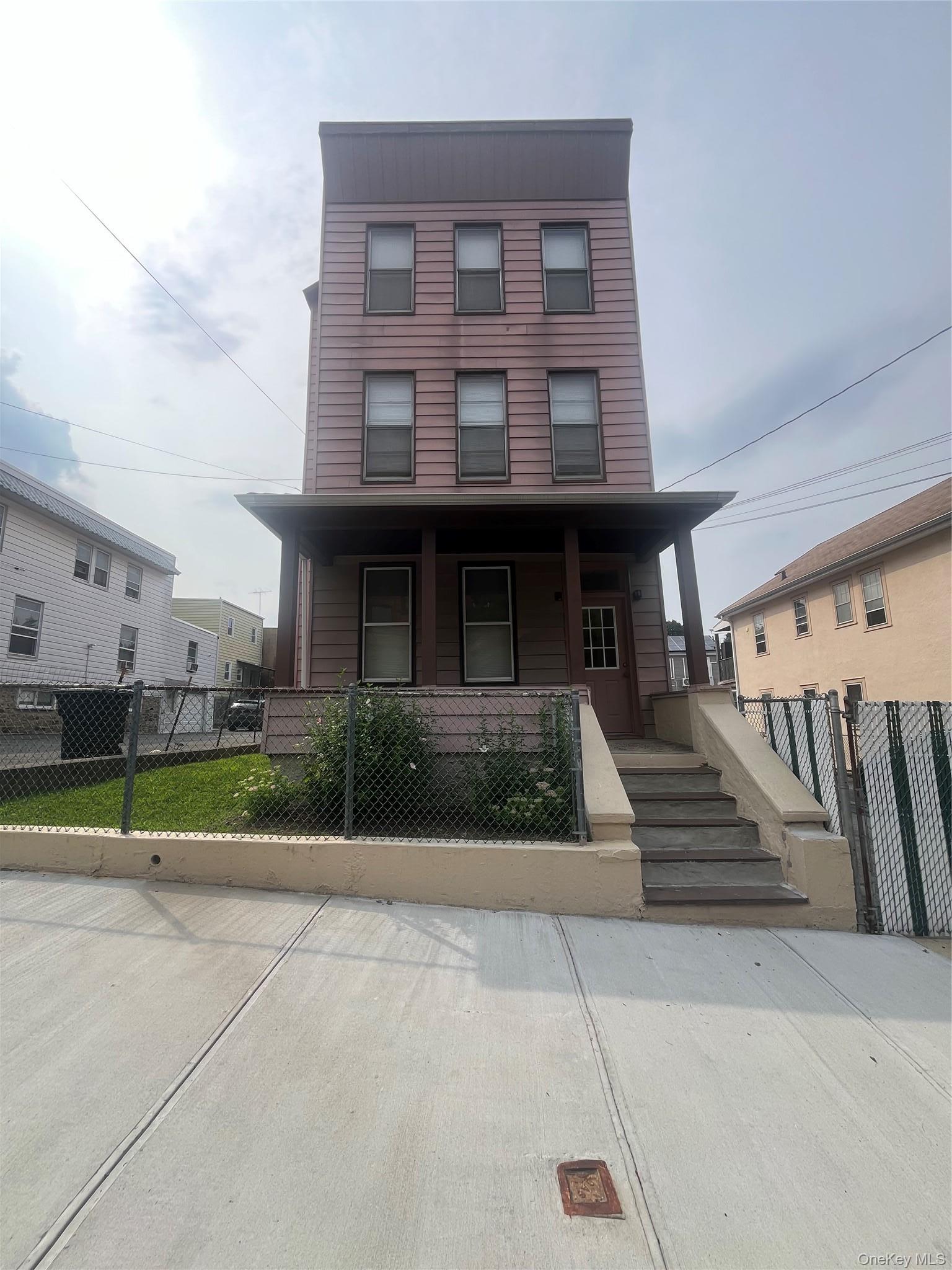 Single Family Crescent Place Westchester County, NY 10704, MLS-1037271-2