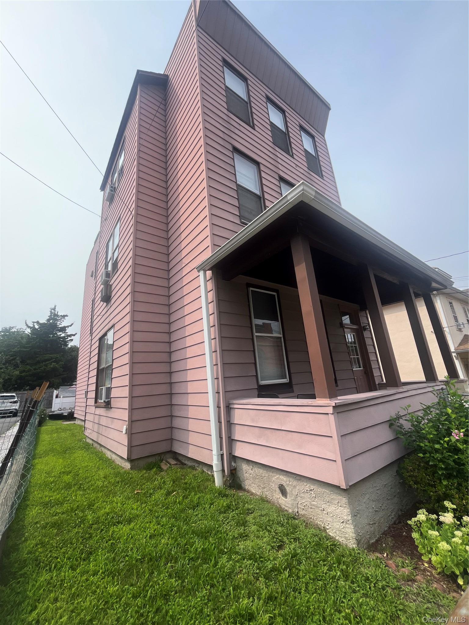 Single Family Crescent Place Westchester County, NY 10704, MLS-1037271-4