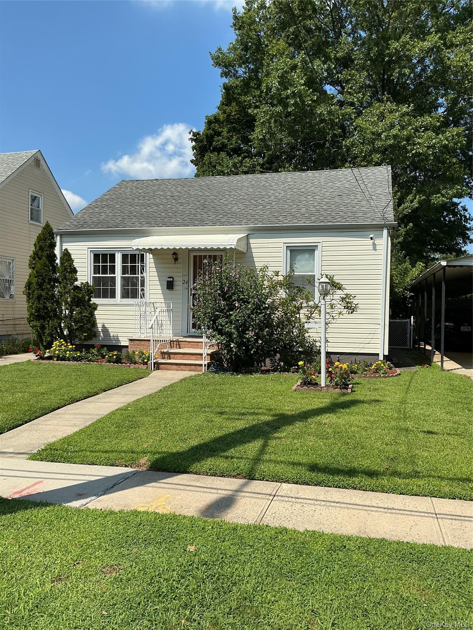 Single Family 236th Street Queens, NY 11411, MLS-1037272-2