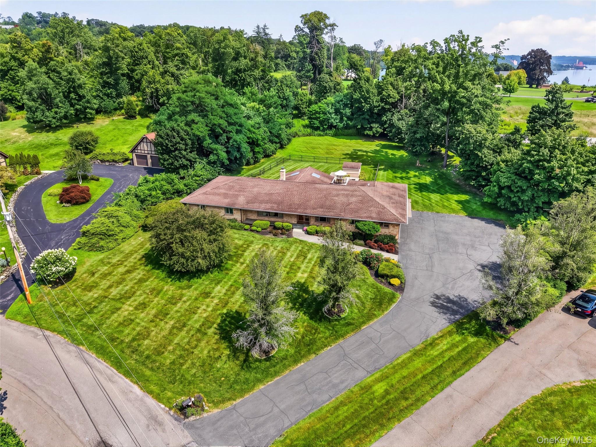 Single Family Susan Drive Orange County, NY 12550, MLS-1037281-35