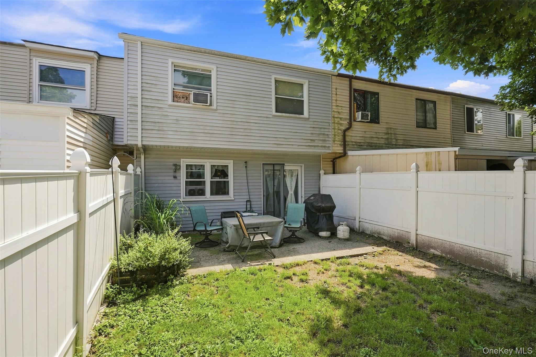 Single Family Chrystal Drive  Orange County, NY 12543, MLS-1037316-22
