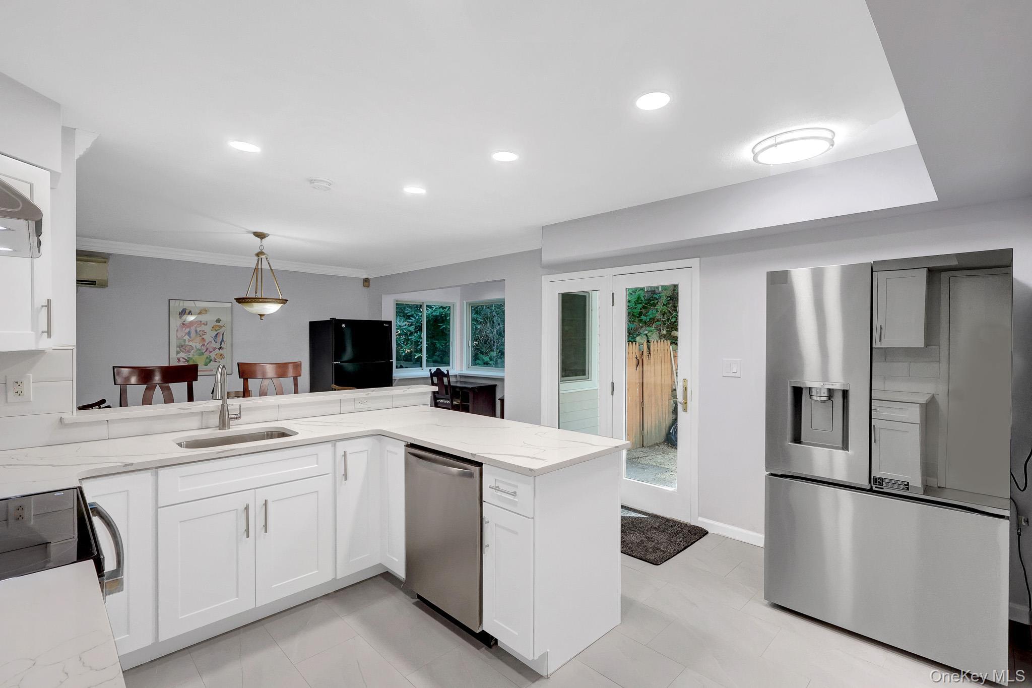 Single Family Stony Brook Road Suffolk County, NY 11790, MLS-1037339-8