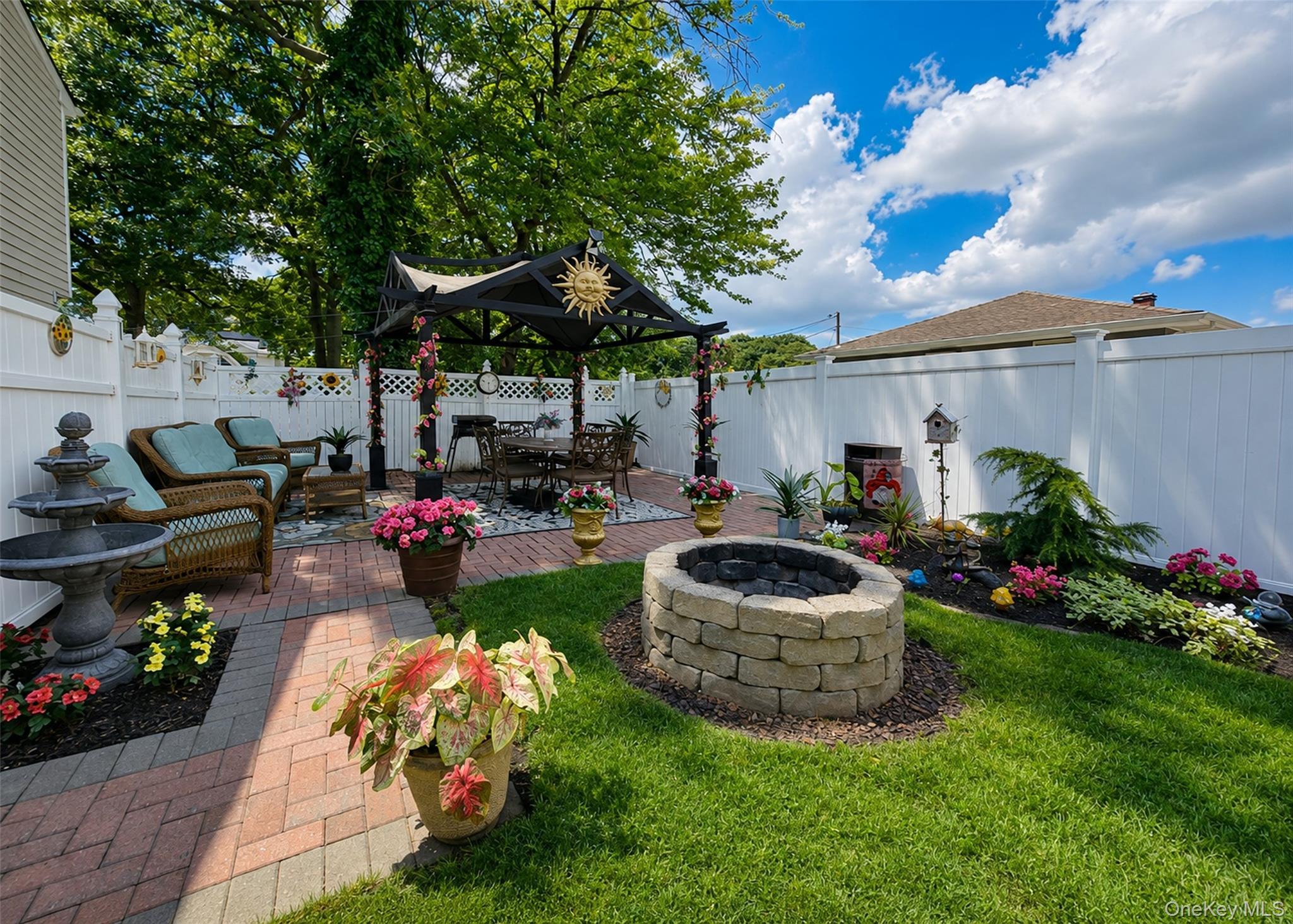 Single Family Avenue B Suffolk County, NY 11741, MLS-1037343-24