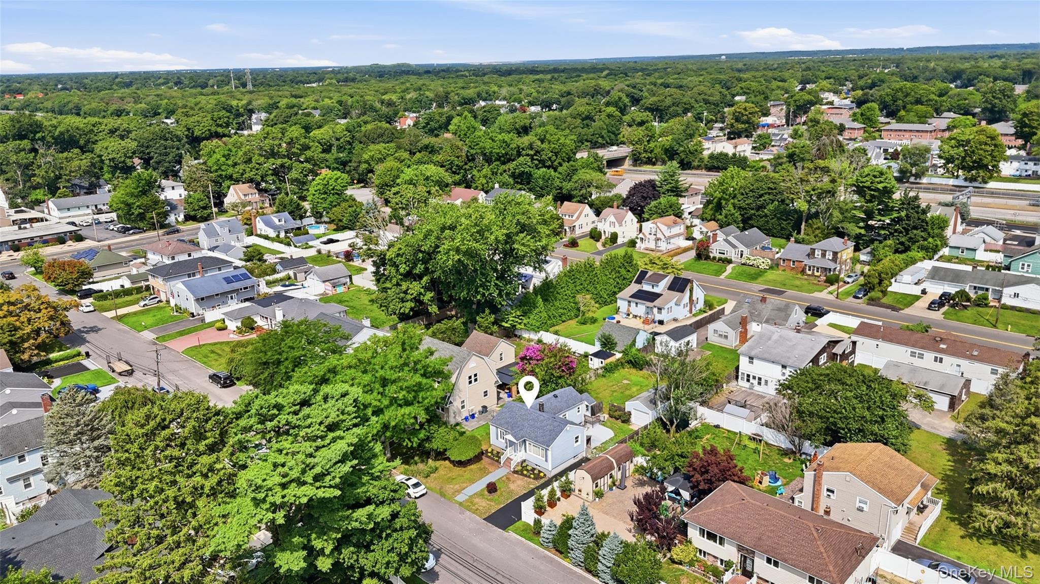 Single Family Independence Avenue  Suffolk County, NY 11702, MLS-1037366-26