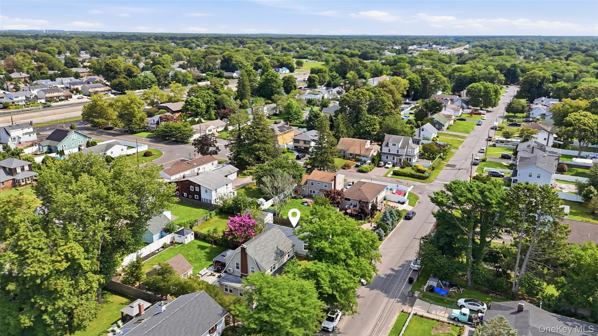 Single Family Independence Avenue  Suffolk County, NY 11702, MLS-1037366-27