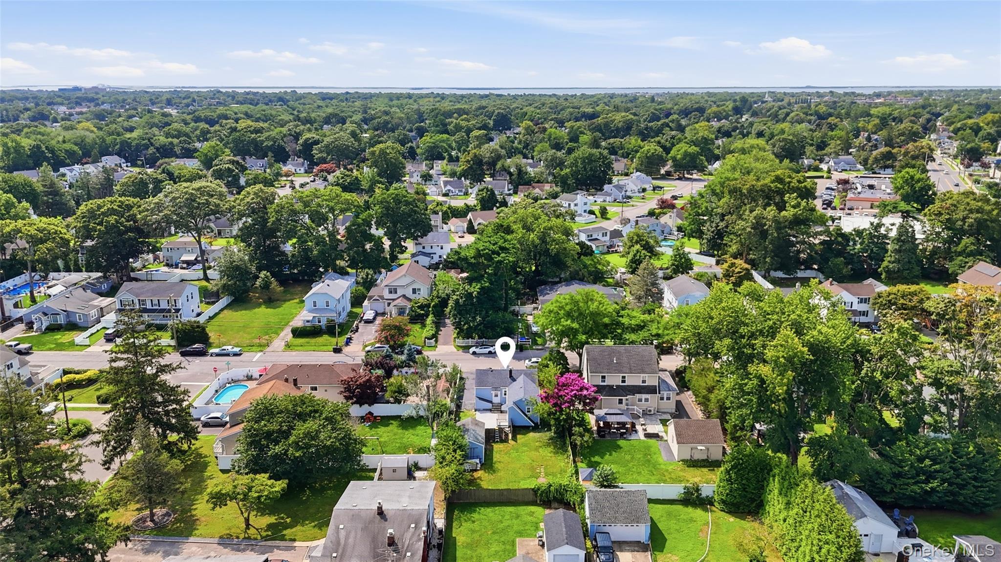 Single Family Independence Avenue  Suffolk County, NY 11702, MLS-1037366-29