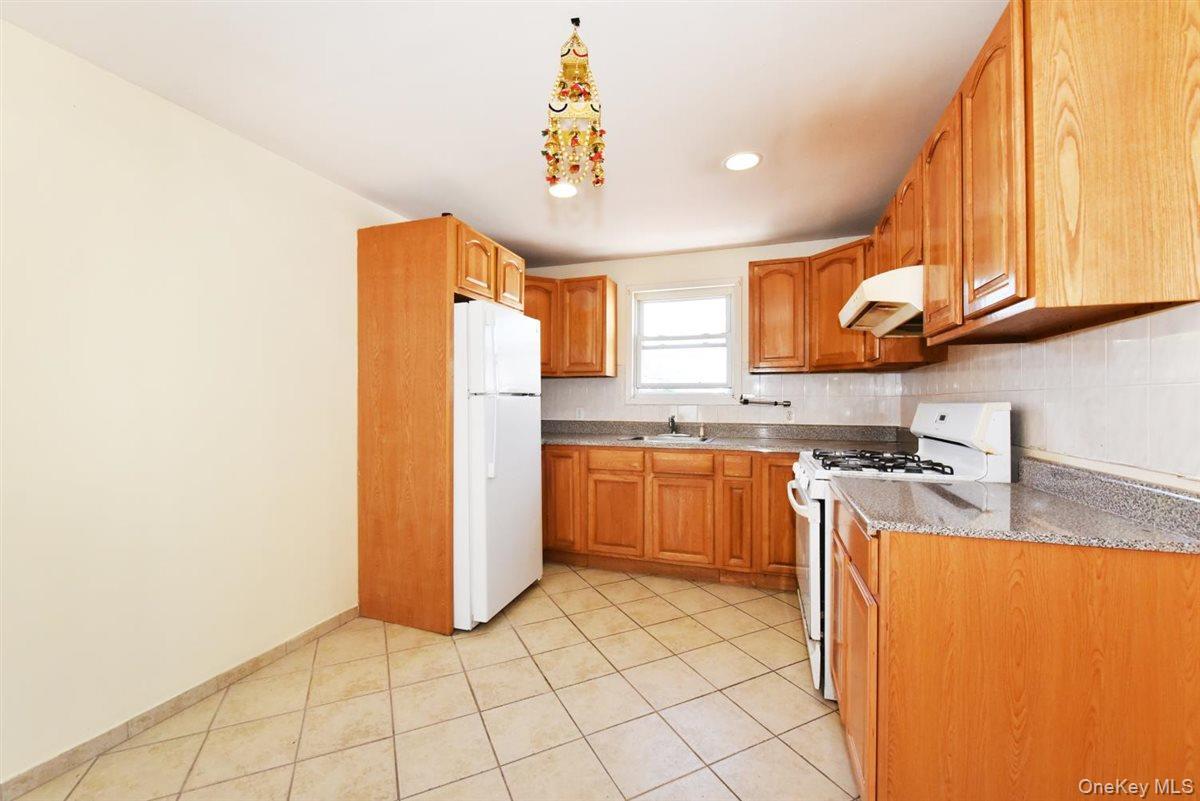 Single Family Winchester Boulevard Queens, NY 11427, MLS-1037371-17