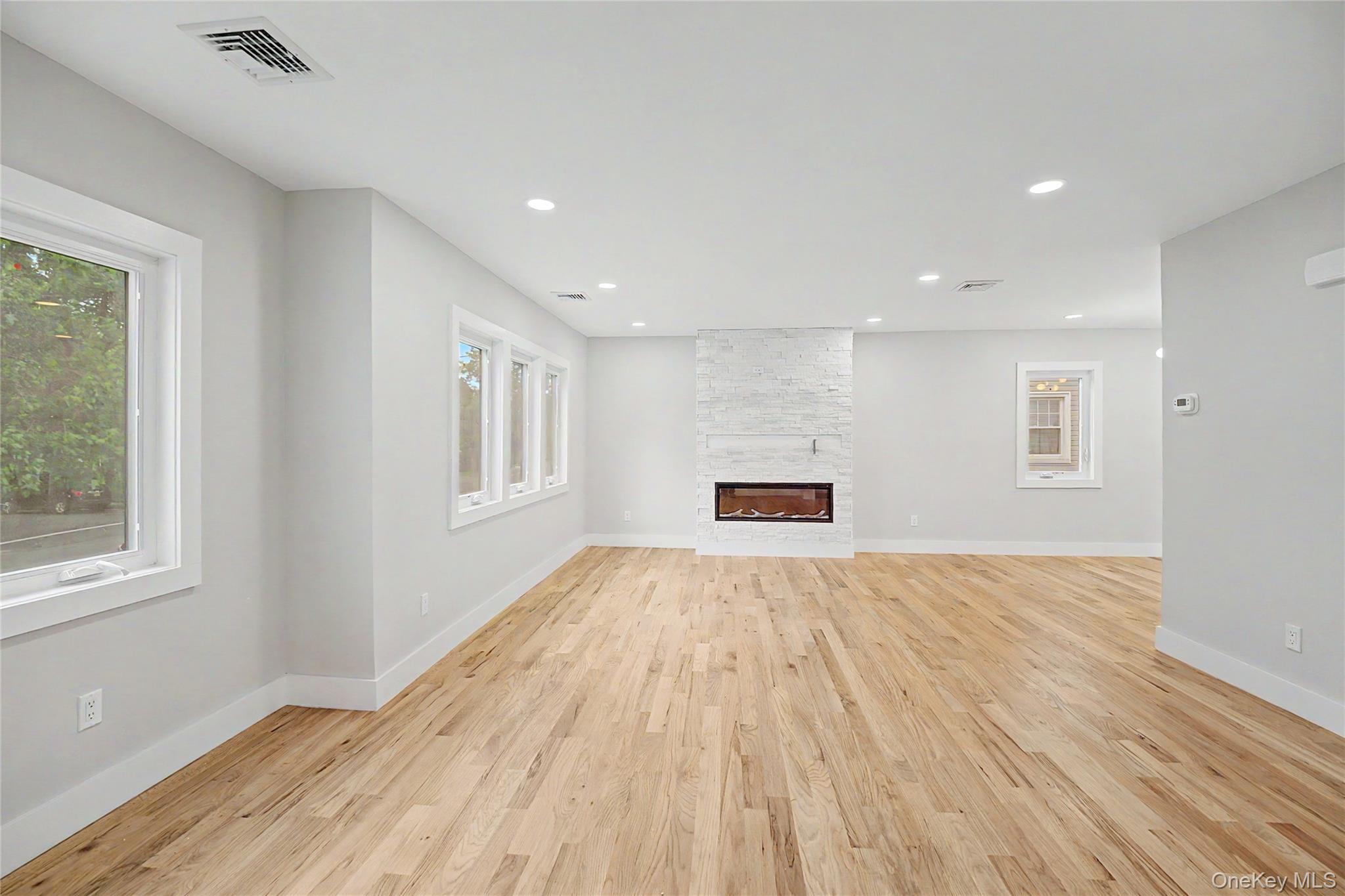 Single Family Moore Street Nassau County, NY 11040, MLS-1037390-19