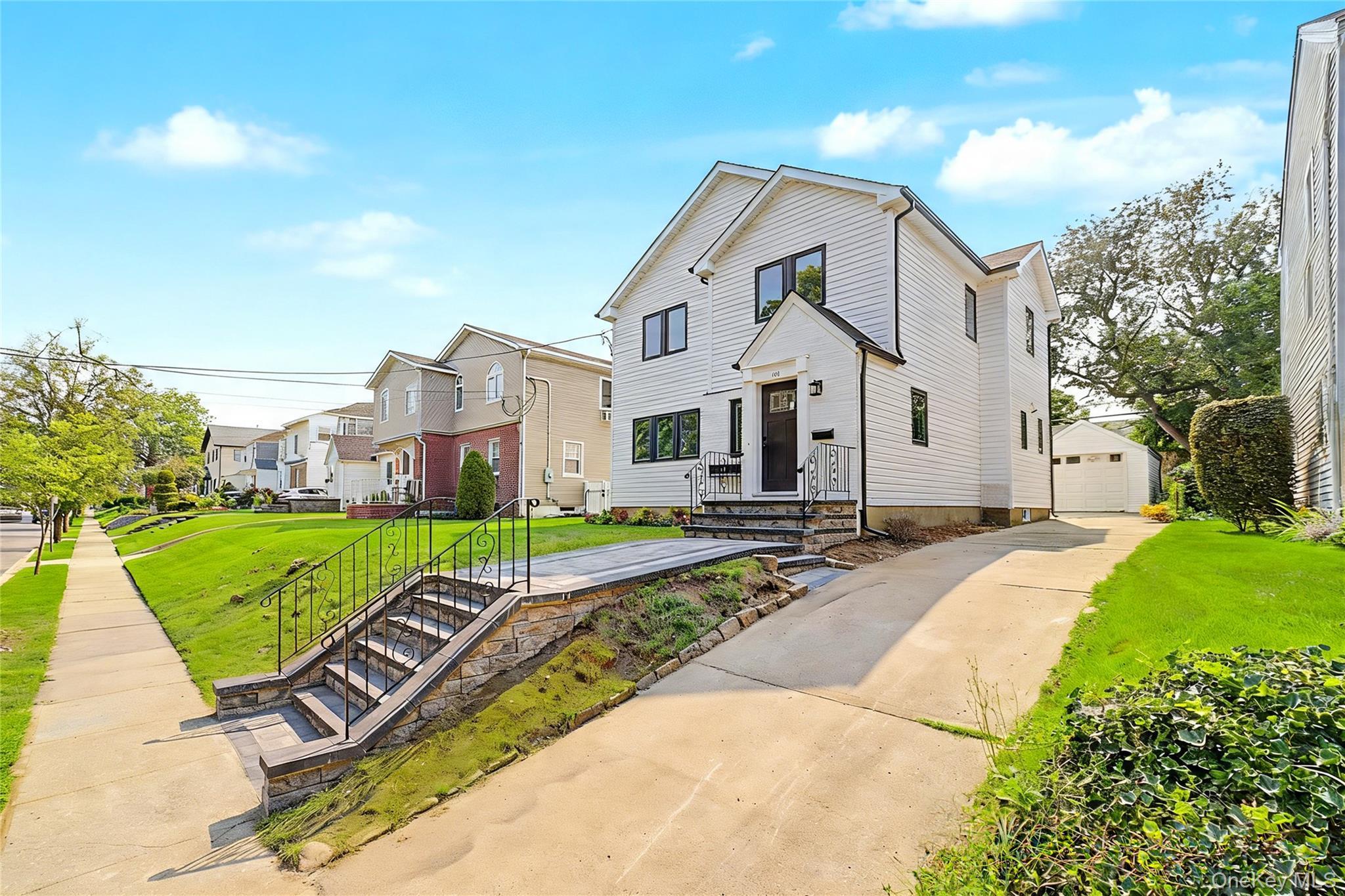 Single Family Moore Street Nassau County, NY 11040, MLS-1037390-2