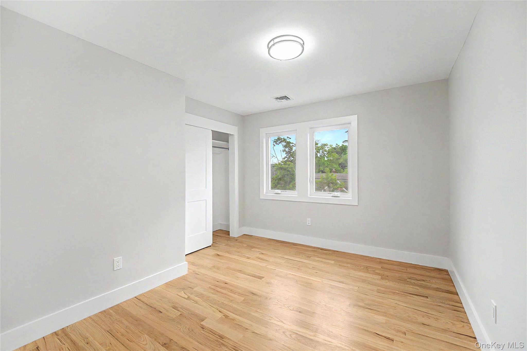 Single Family Moore Street Nassau County, NY 11040, MLS-1037390-31