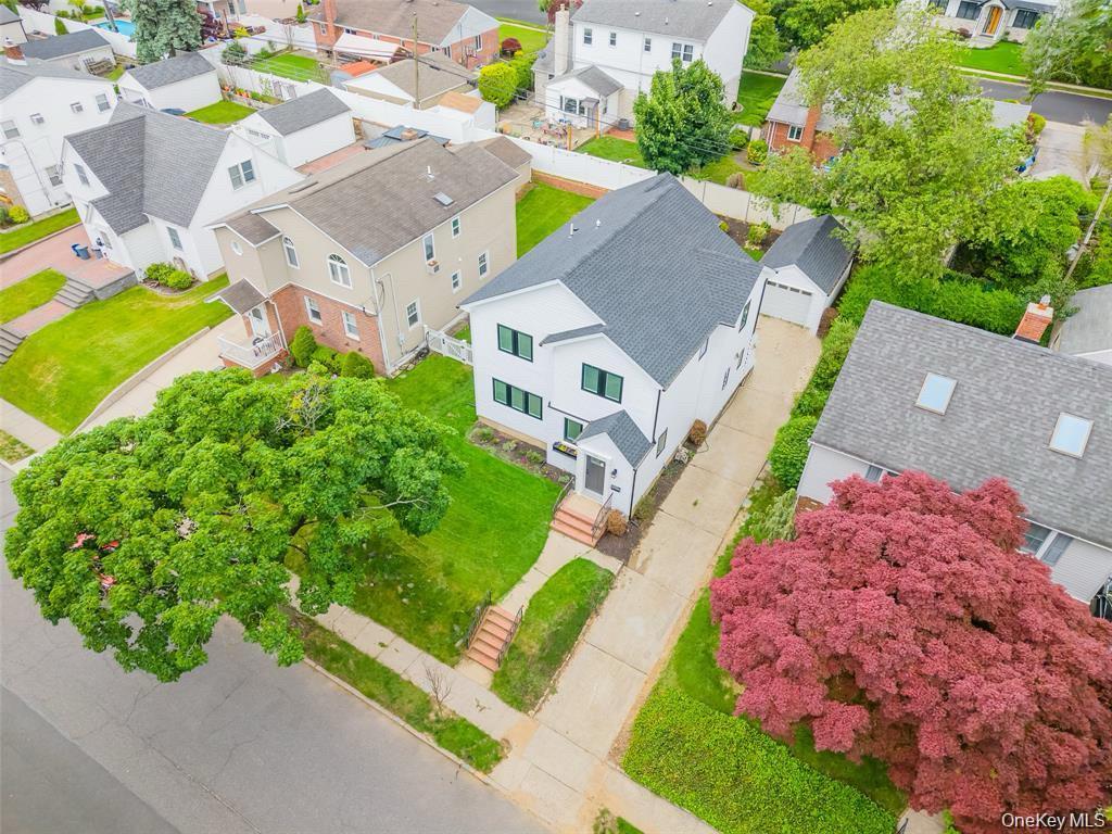 Single Family Moore Street Nassau County, NY 11040, MLS-1037390-35