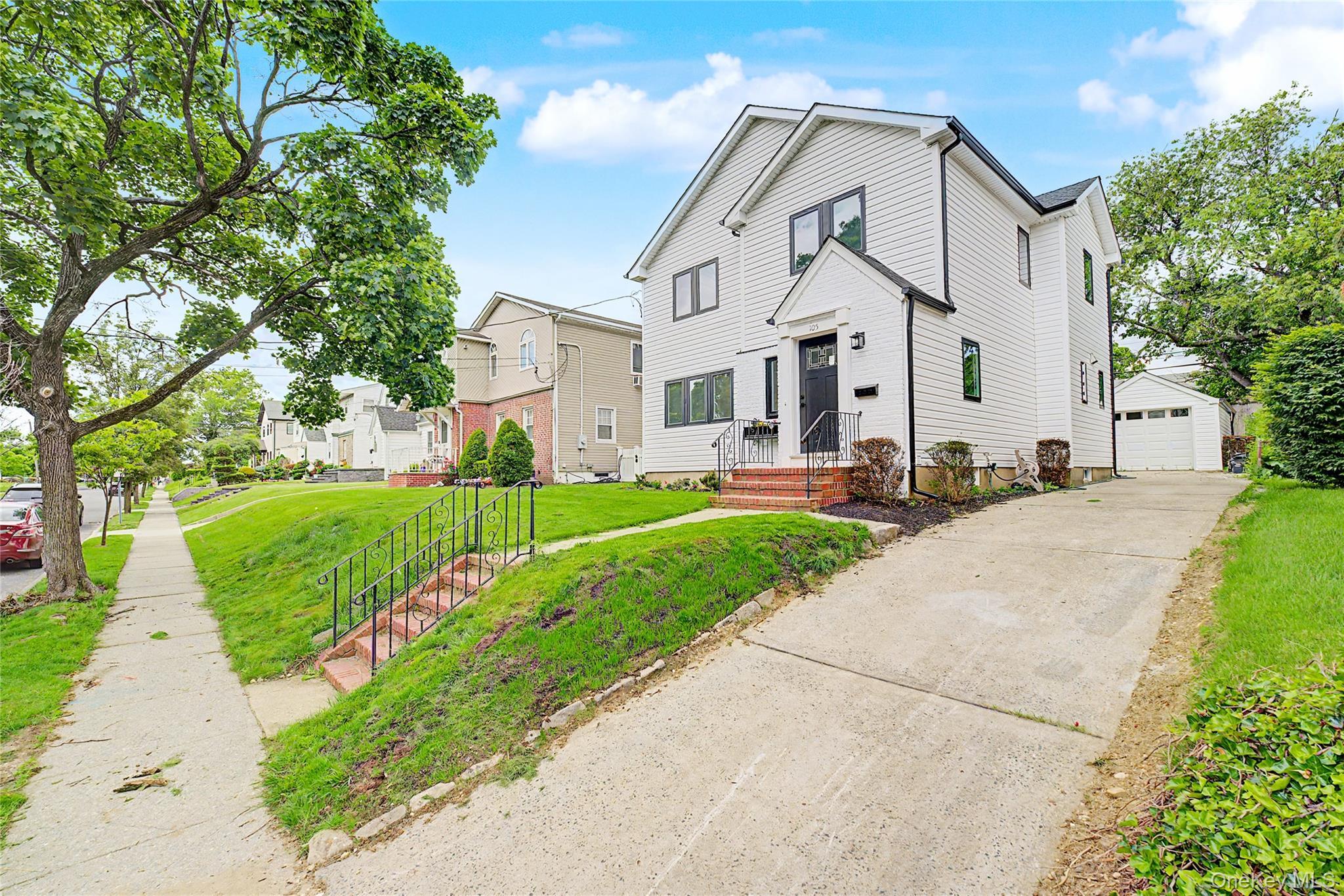 Single Family Moore Street Nassau County, NY 11040, MLS-1037390-7