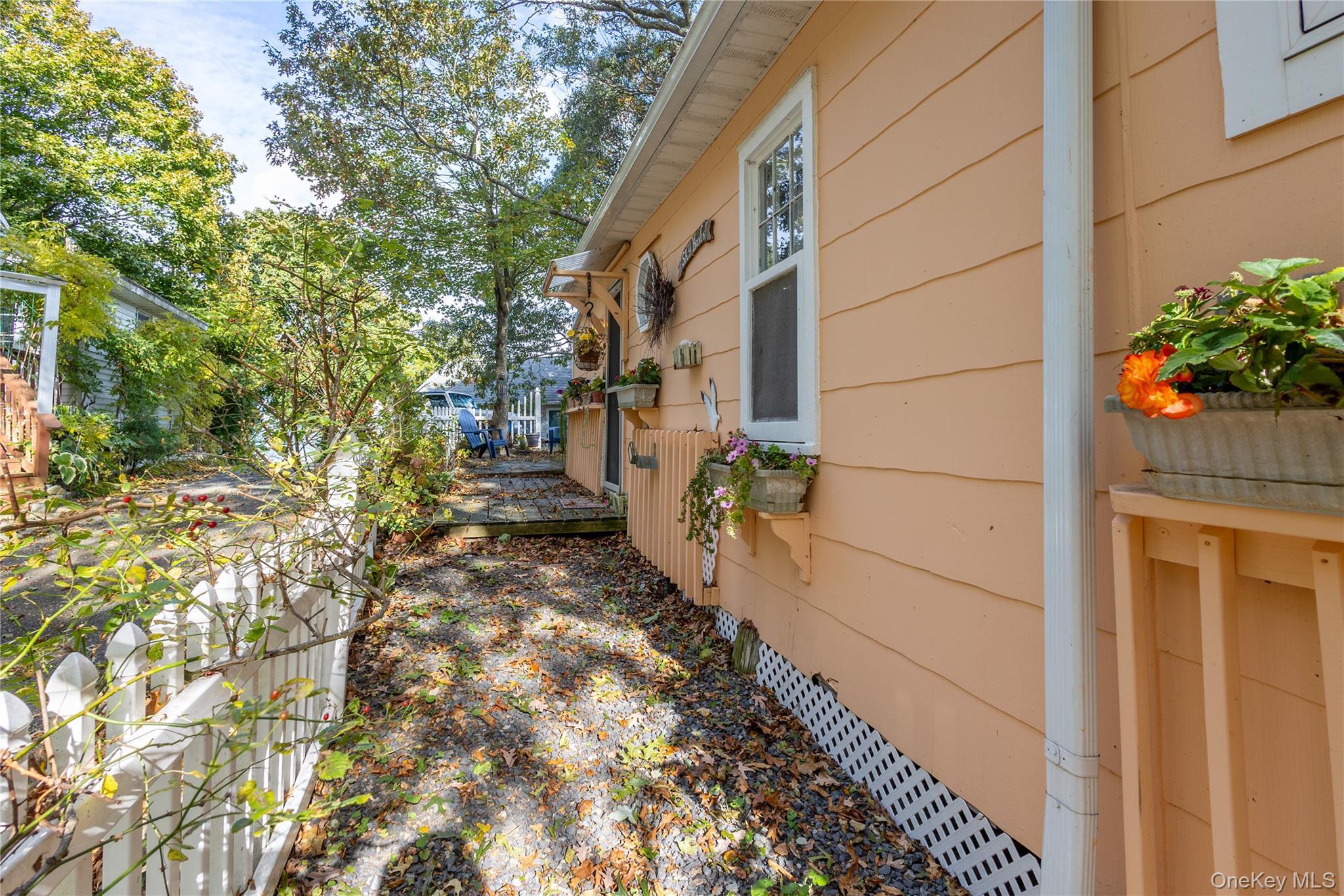 Single Family Acorn Path Suffolk County, NY 11933, MLS-1037418-28