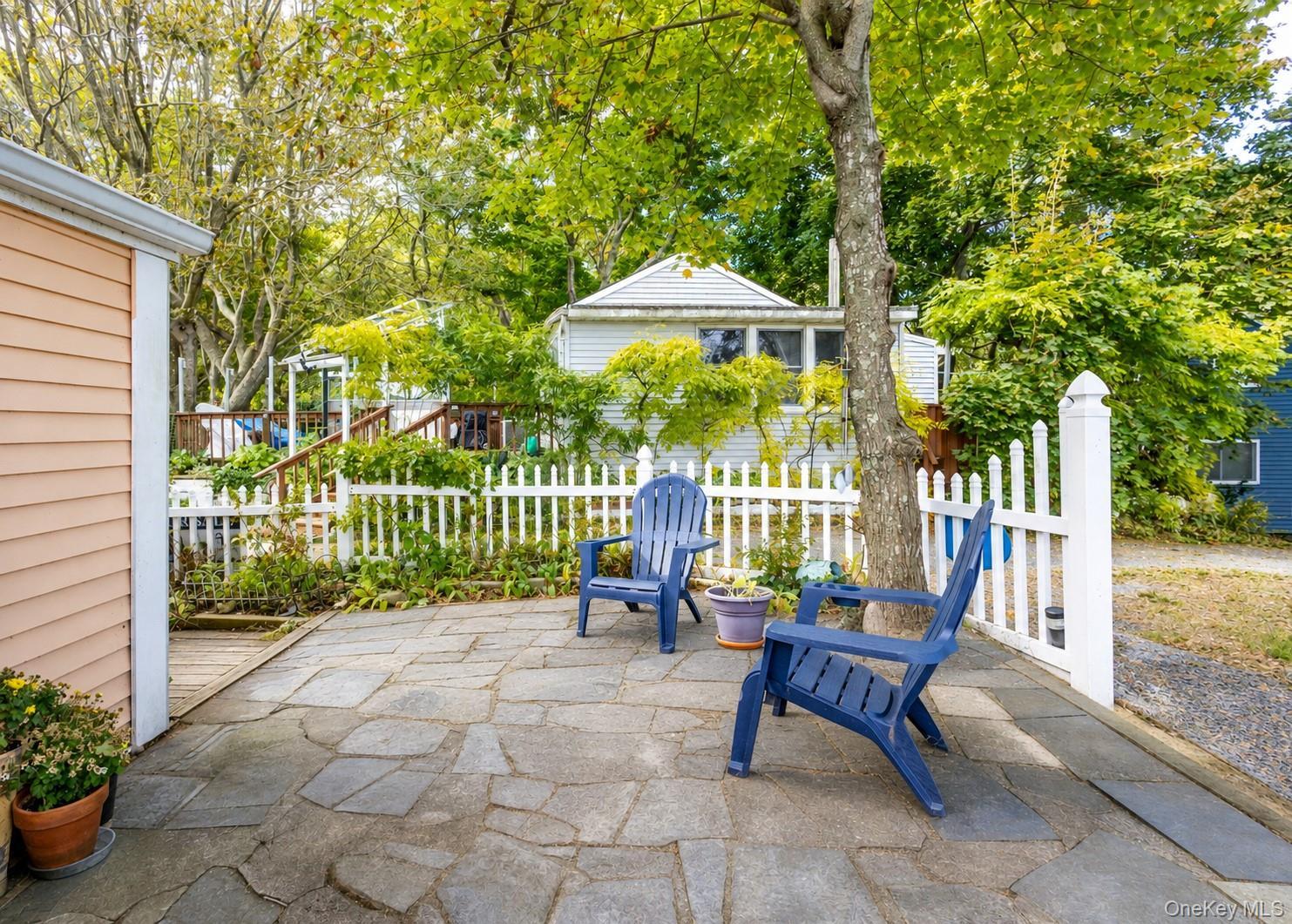 Single Family Acorn Path Suffolk County, NY 11933, MLS-1037418-29