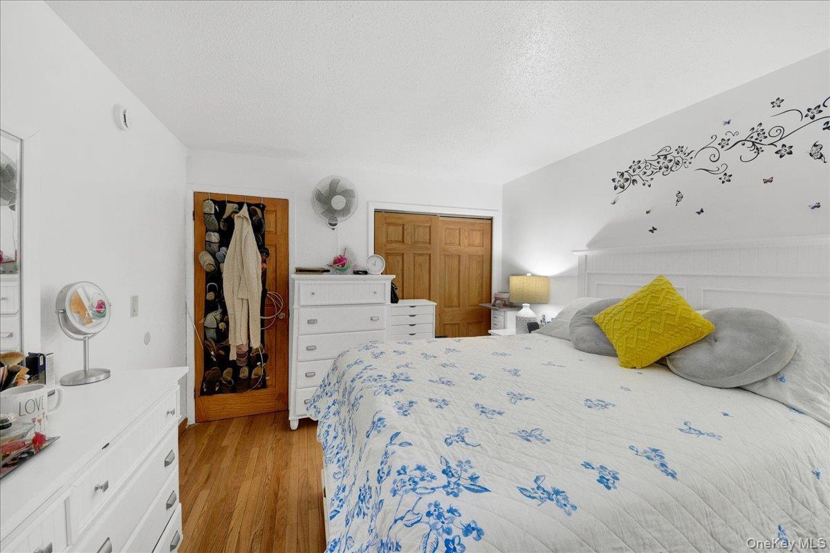 Single Family Cicero Avenue Bronx, NY 10473, MLS-1037430-12