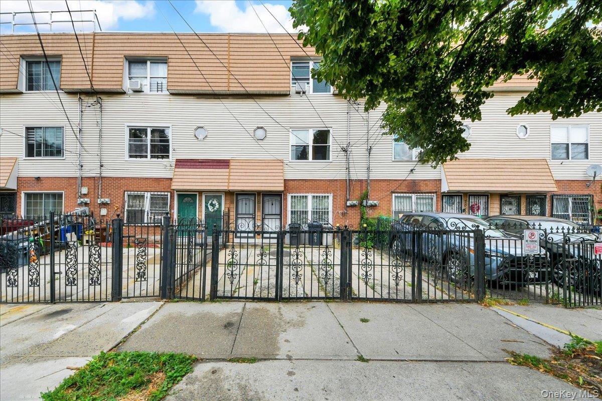 Single Family Cicero Avenue Bronx, NY 10473, MLS-1037430-2