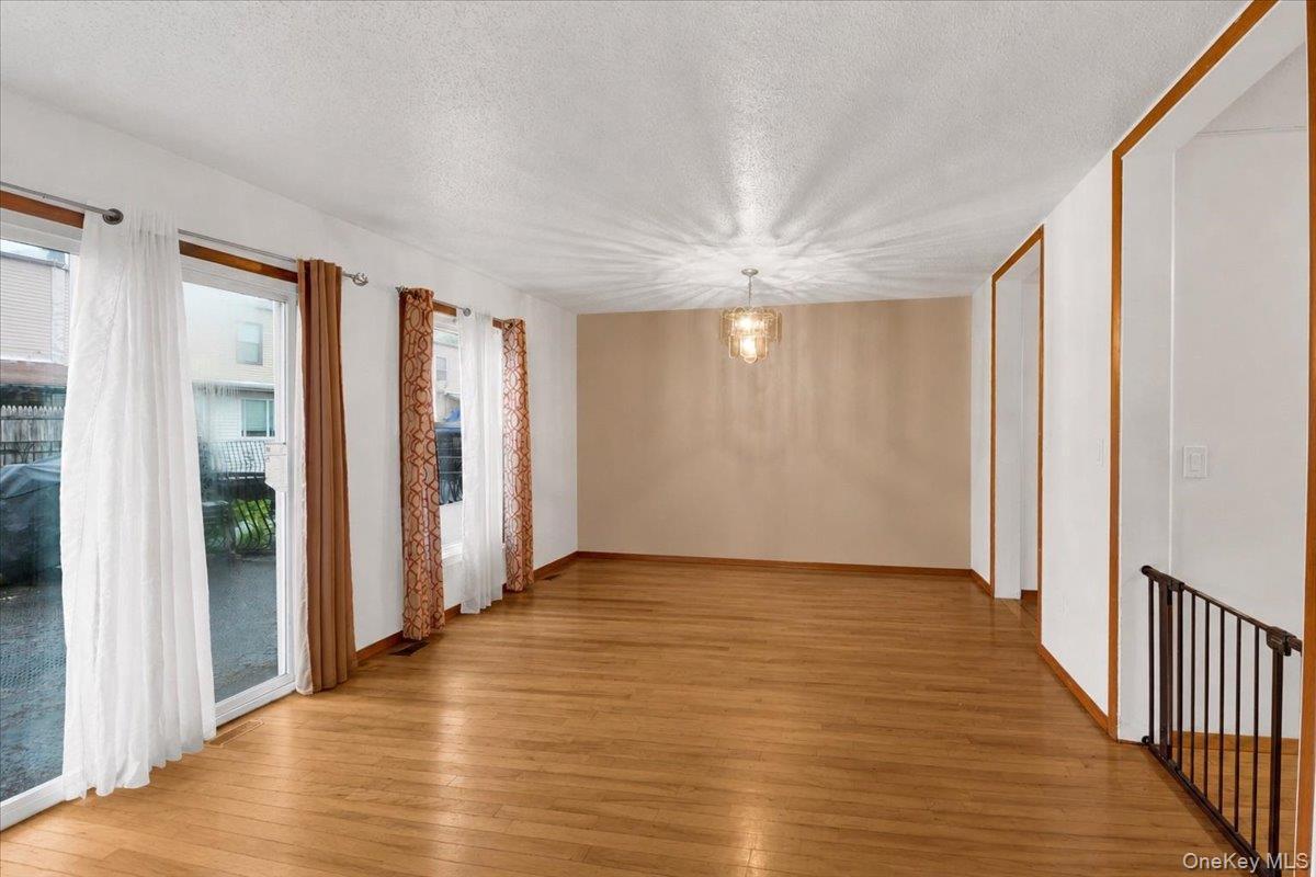 Single Family Cicero Avenue Bronx, NY 10473, MLS-1037430-8
