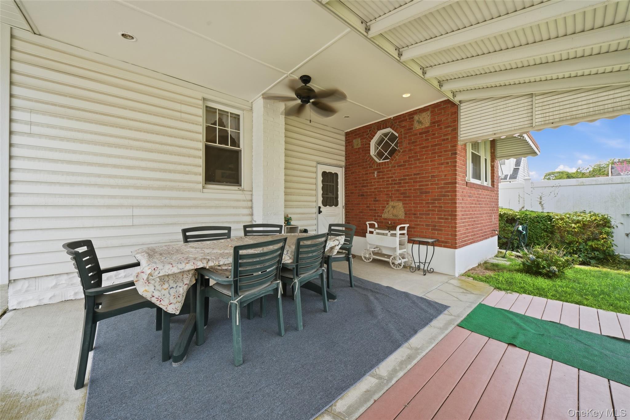 Single Family Saratoga Street Nassau County, NY 11572, MLS-1037439-24