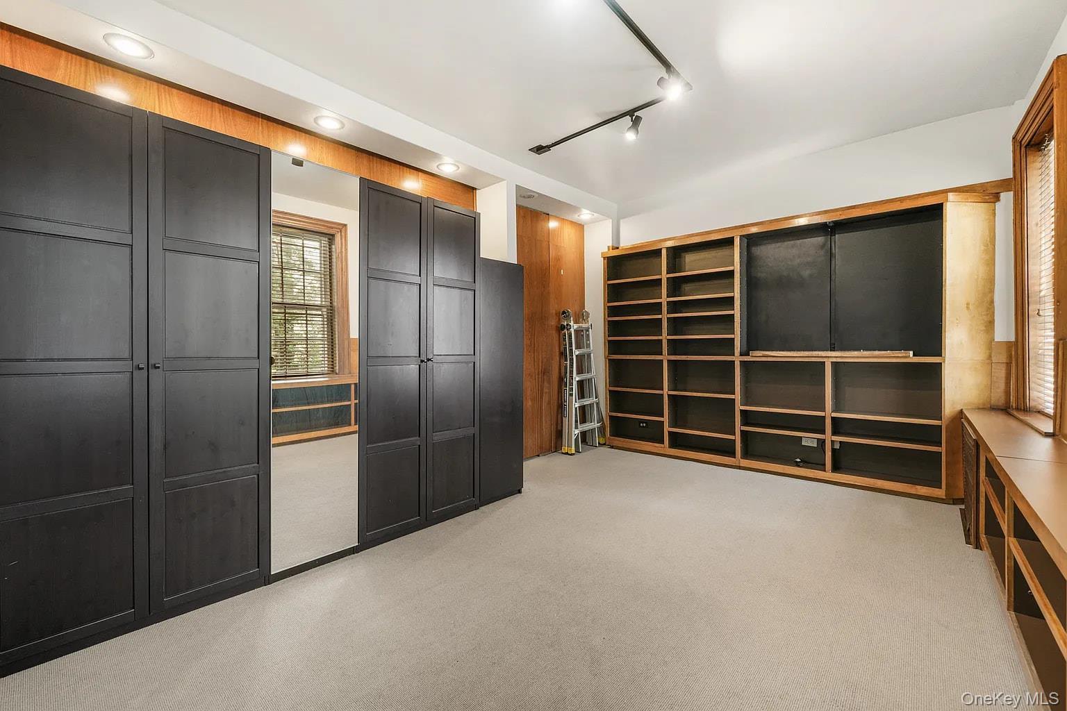 Apartment E 50th St Manhattan, NY 10022, MLS-1037455-17