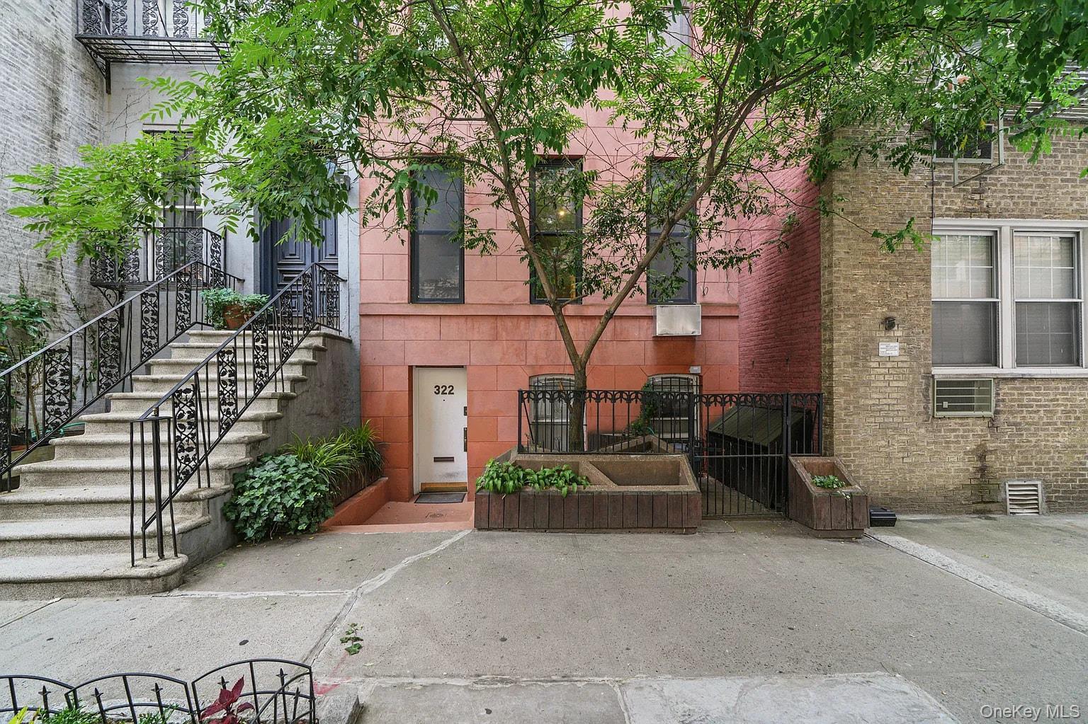 Apartment E 50th St Manhattan, NY 10022, MLS-1037455-2