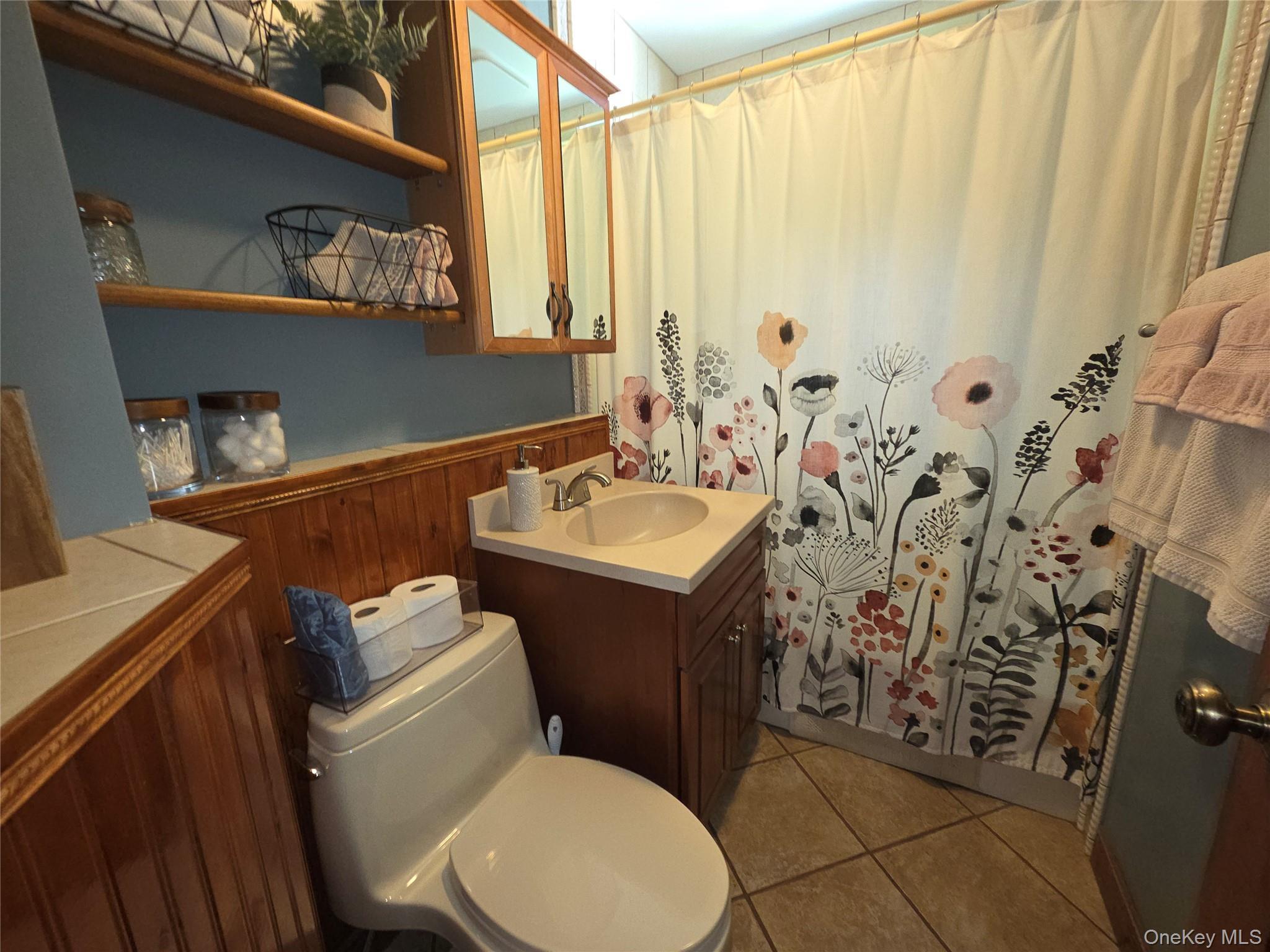 Single Family Elmwood Avenue Suffolk County, NY 11784, MLS-1037464-23
