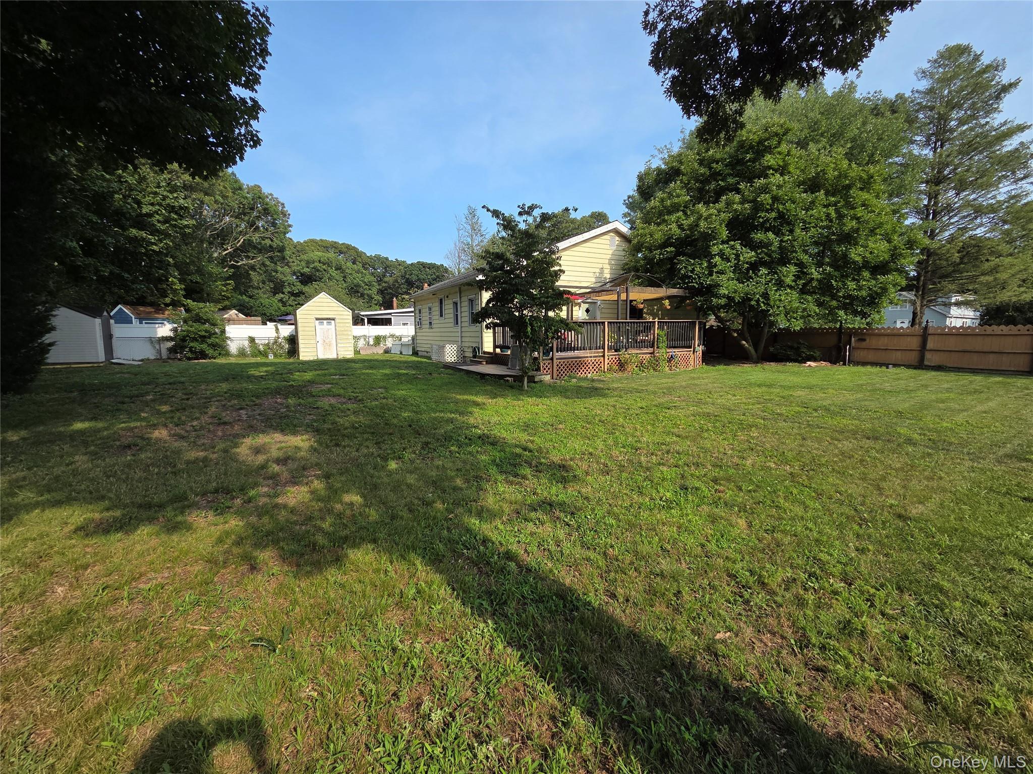 Single Family Elmwood Avenue  Suffolk County, NY 11784, MLS-1037464-42