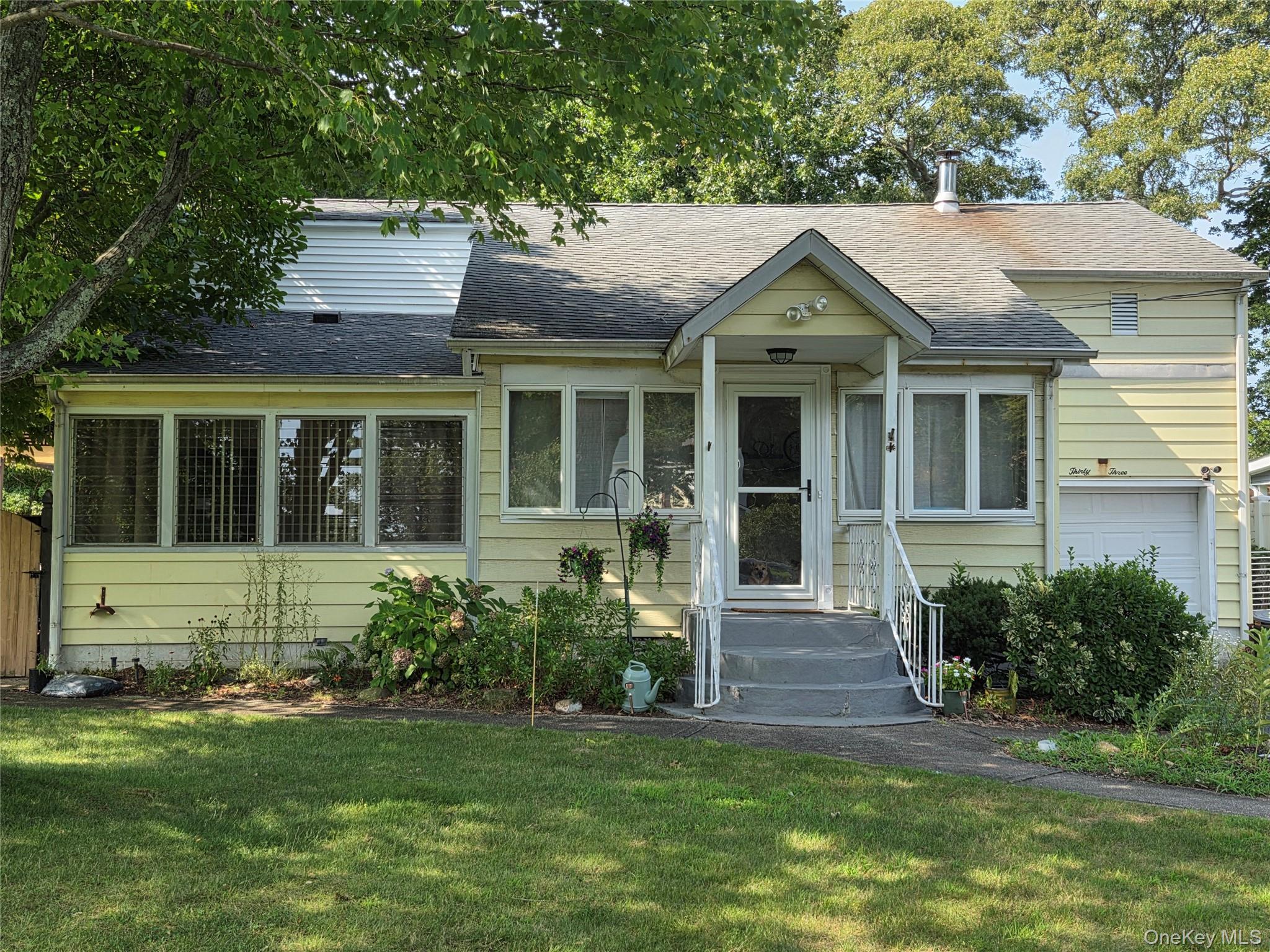 Single Family Elmwood Avenue Suffolk County, NY 11784, MLS-1037464-6