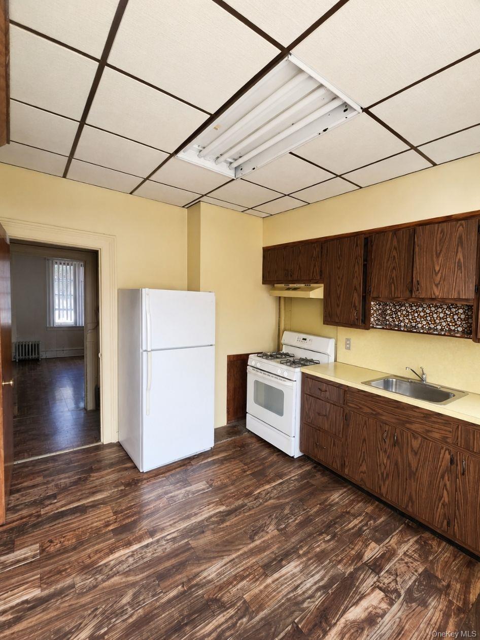 Single Family 41st Street  Queens, NY 11105, MLS-1037487-5