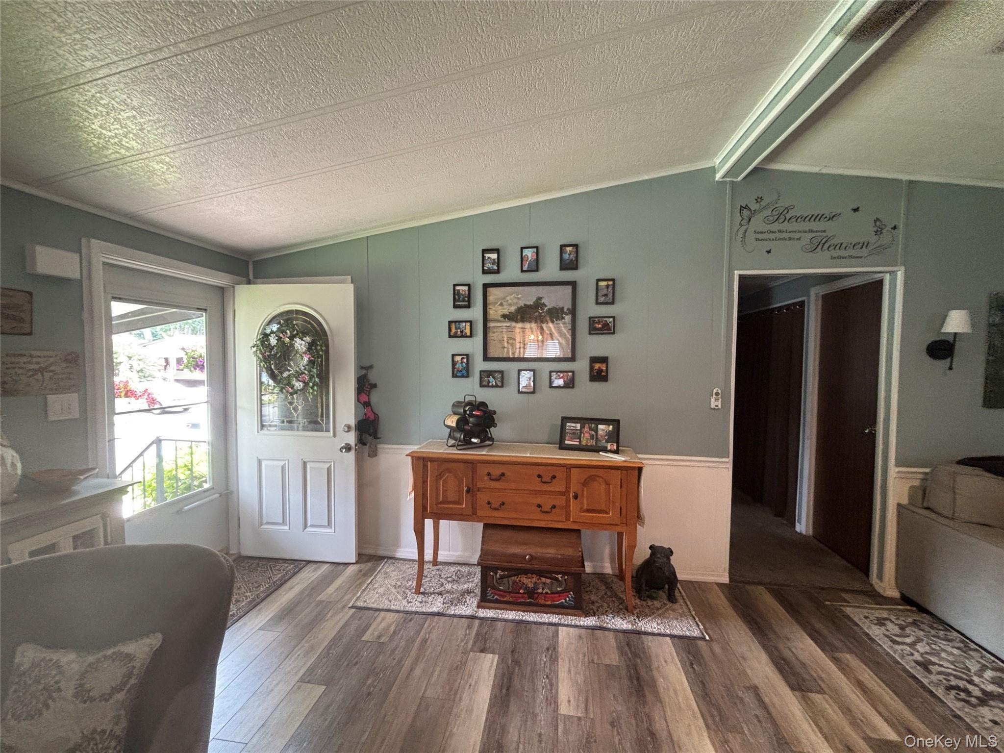 Single Family Old Country Road Suffolk County, NY 11901, MLS-1037492-11