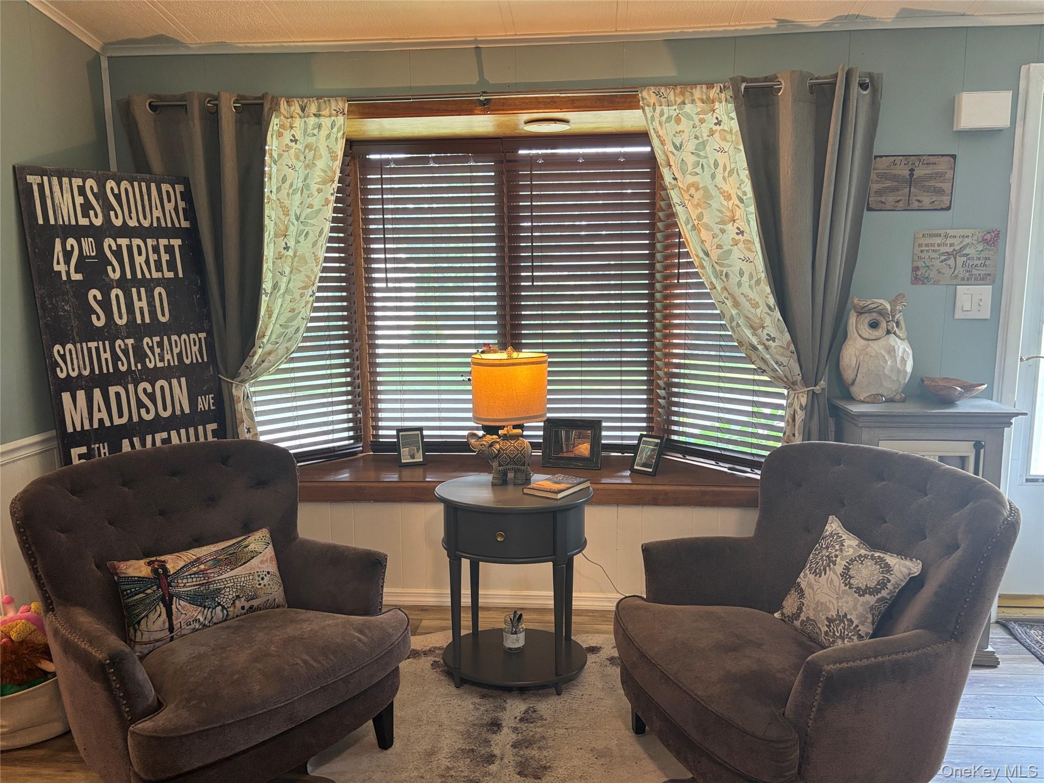 Single Family Old Country Road Suffolk County, NY 11901, MLS-1037492-14