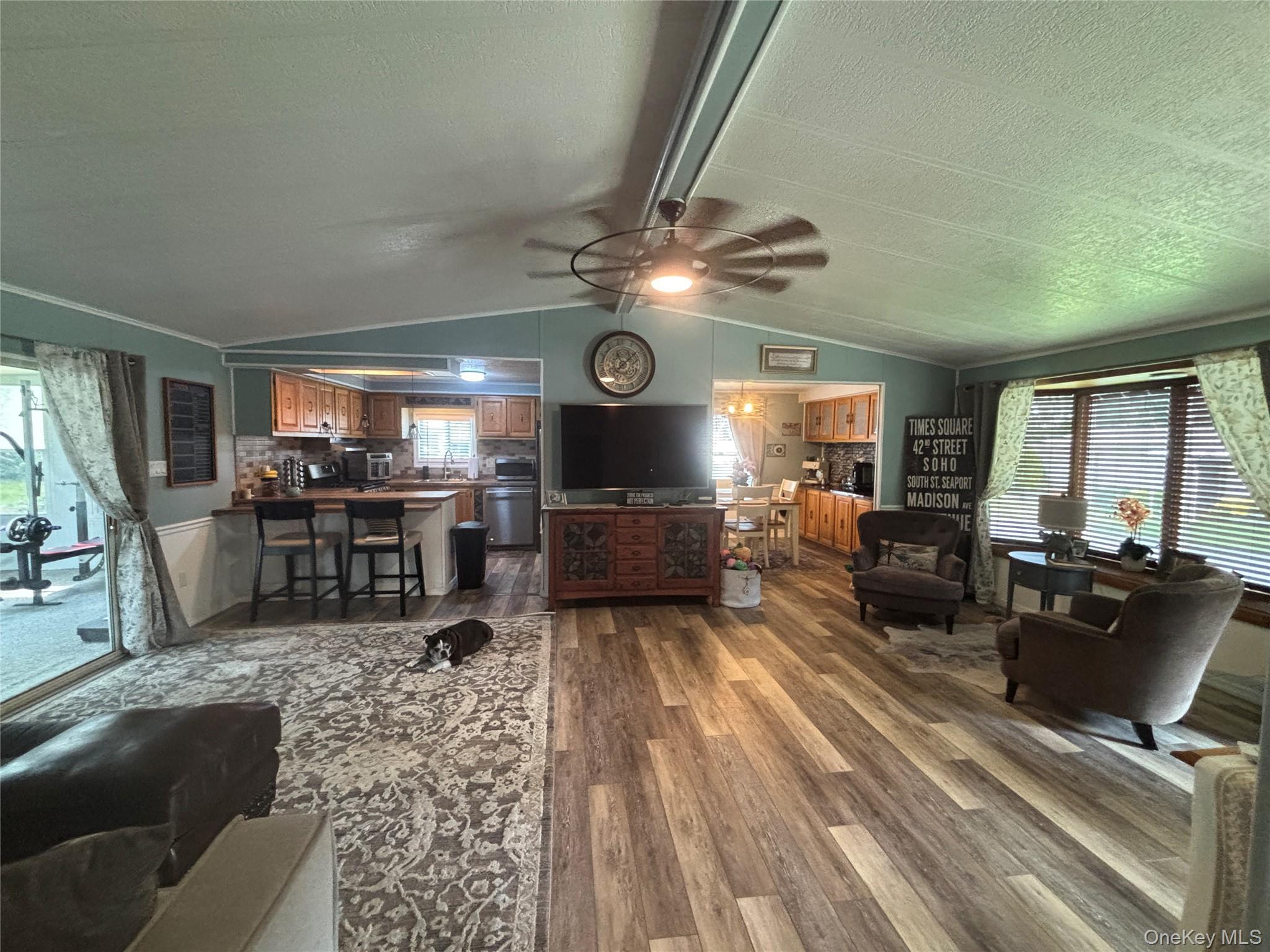 Single Family Old Country Road Suffolk County, NY 11901, MLS-1037492-18