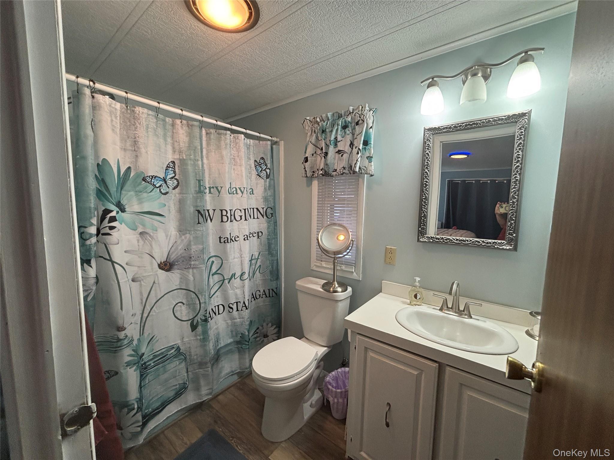 Single Family Old Country Road Suffolk County, NY 11901, MLS-1037492-30