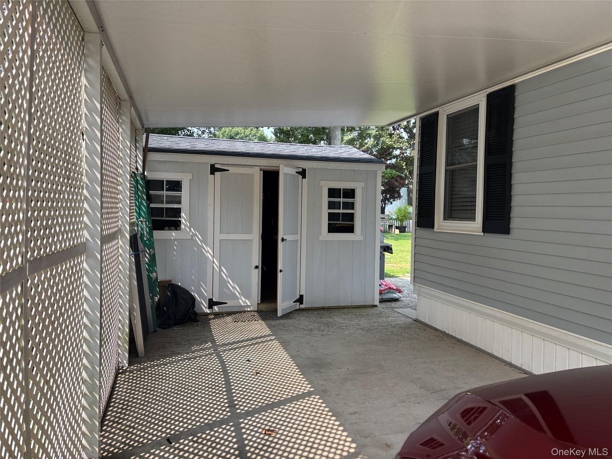 Single Family Old Country Road Suffolk County, NY 11901, MLS-1037492-4