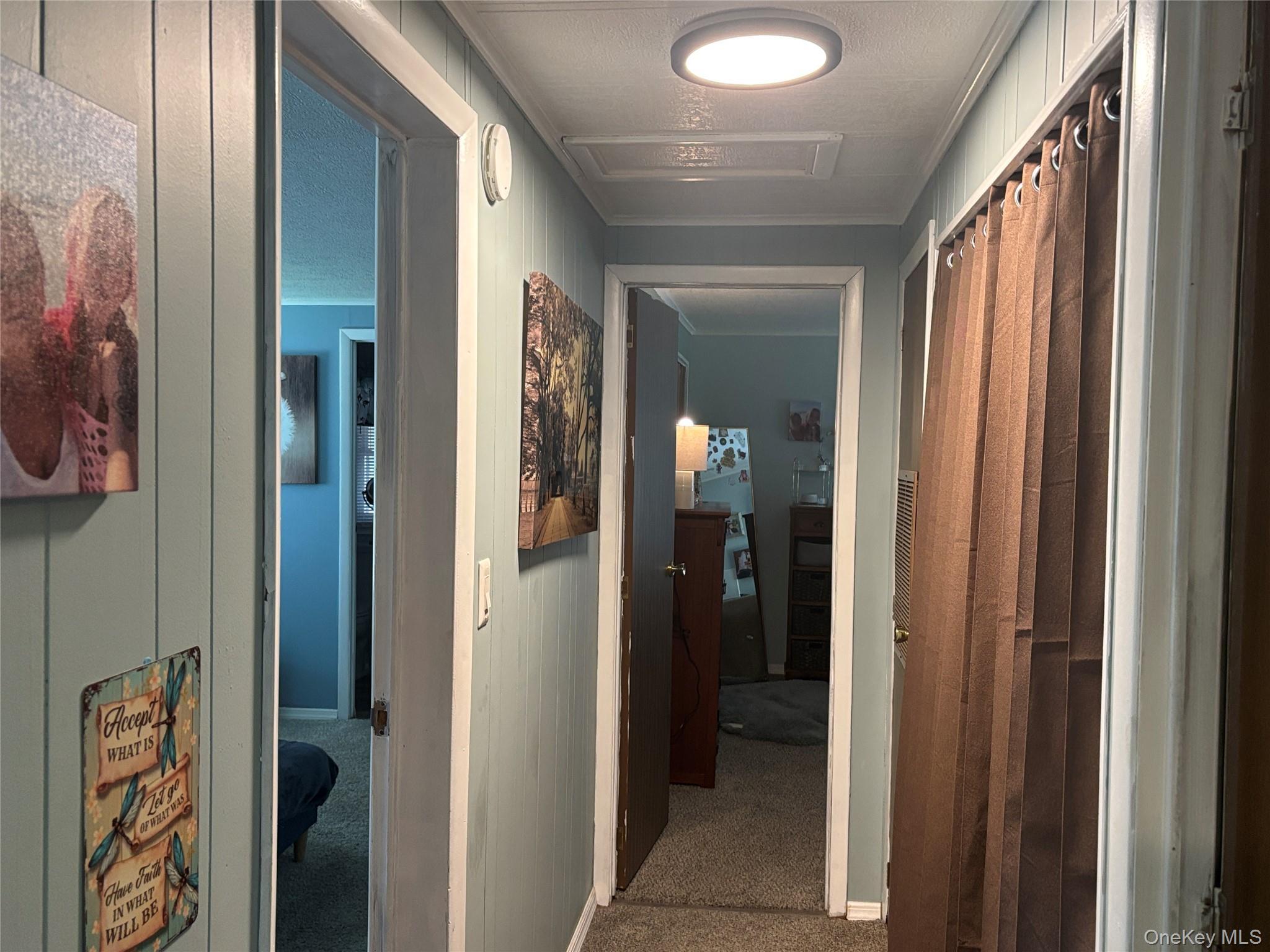 Single Family Old Country Road Suffolk County, NY 11901, MLS-1037492-40