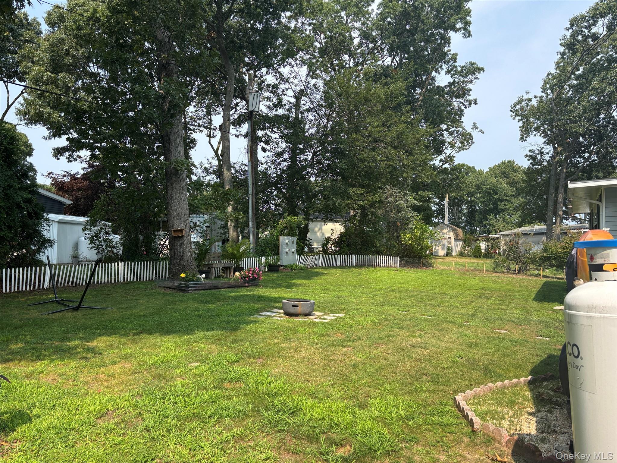 Single Family Old Country Road Suffolk County, NY 11901, MLS-1037492-5