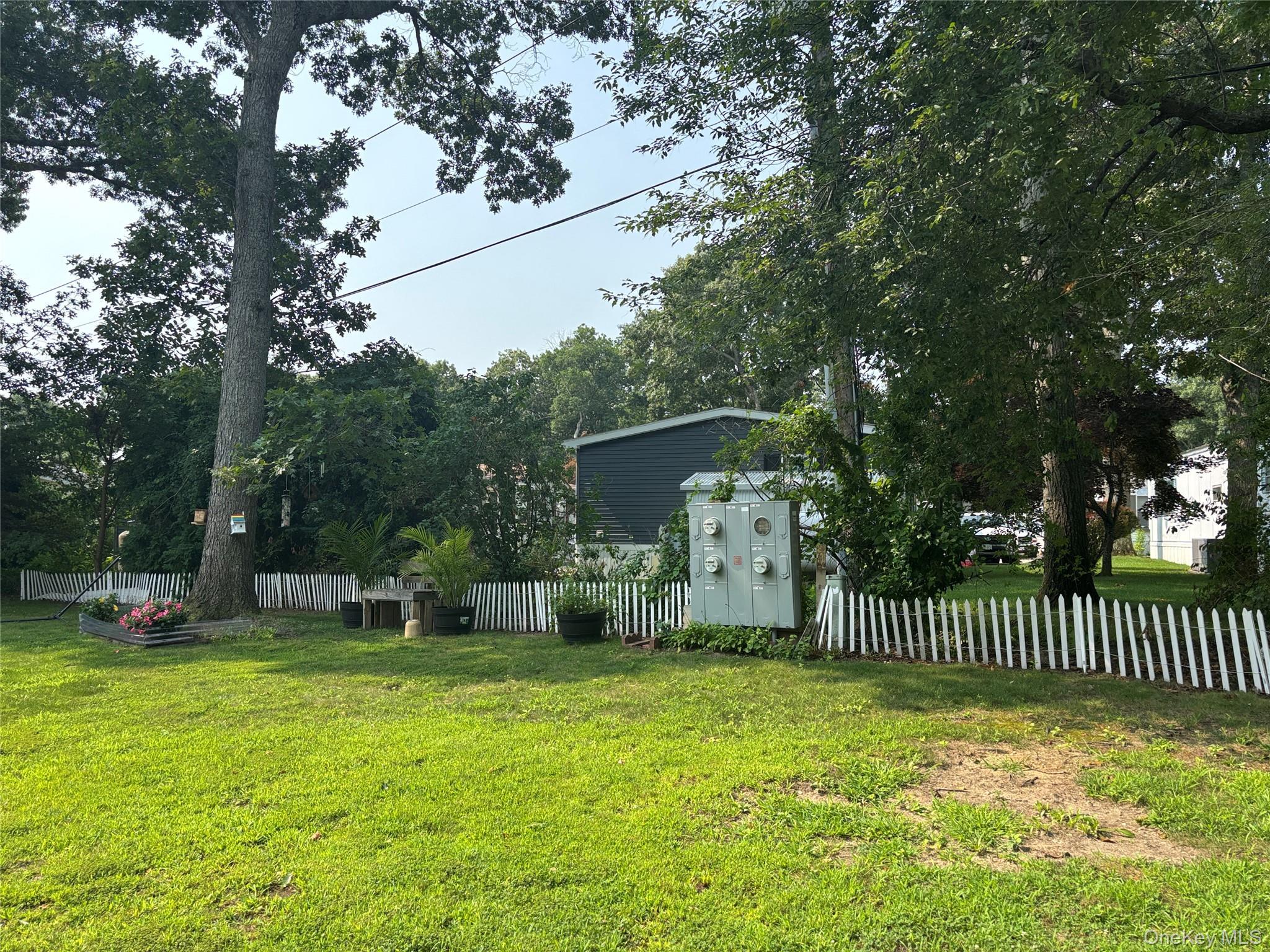 Single Family Old Country Road Suffolk County, NY 11901, MLS-1037492-6
