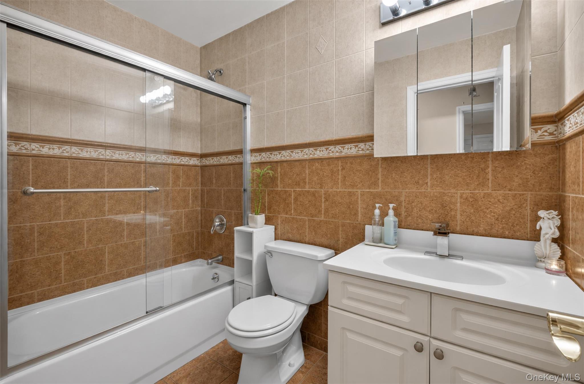 Single Family Grand Avenue  Queens, NY 11378, MLS-1037493-10