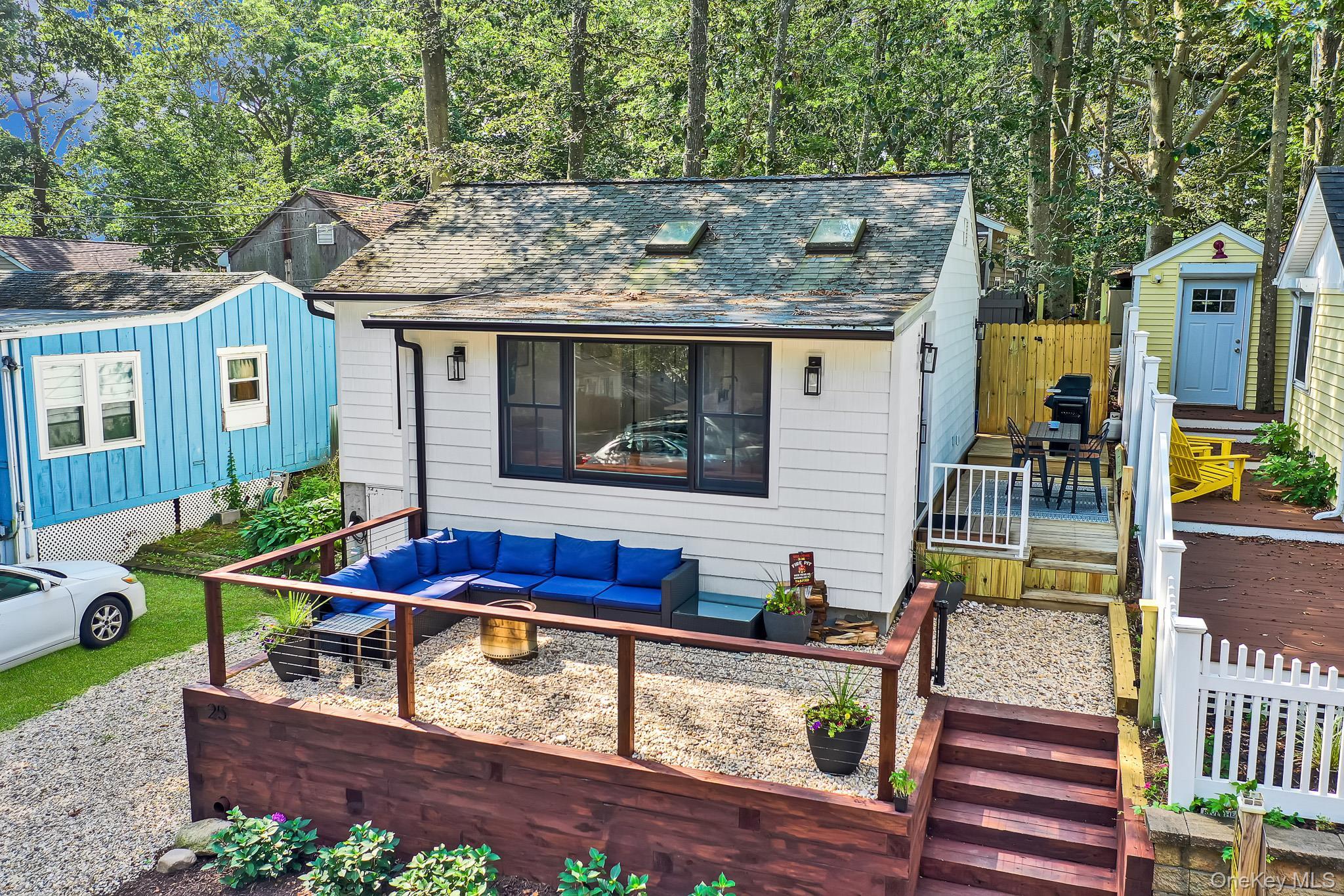 Single Family Cottage Road Suffolk County, NY 11933, MLS-1037498-25