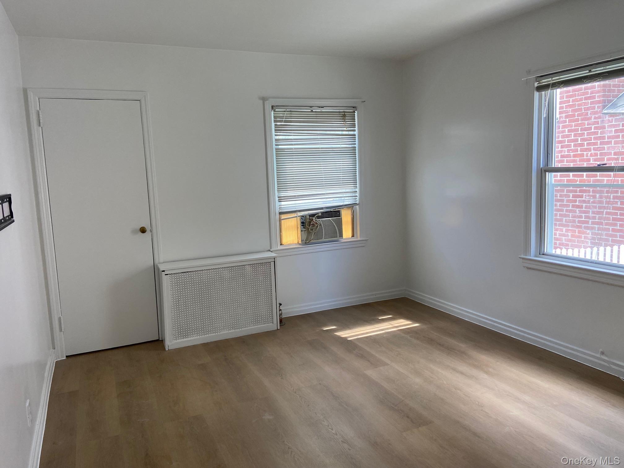Single Family 86th Avenue Queens, NY 11426, MLS-1037513-5